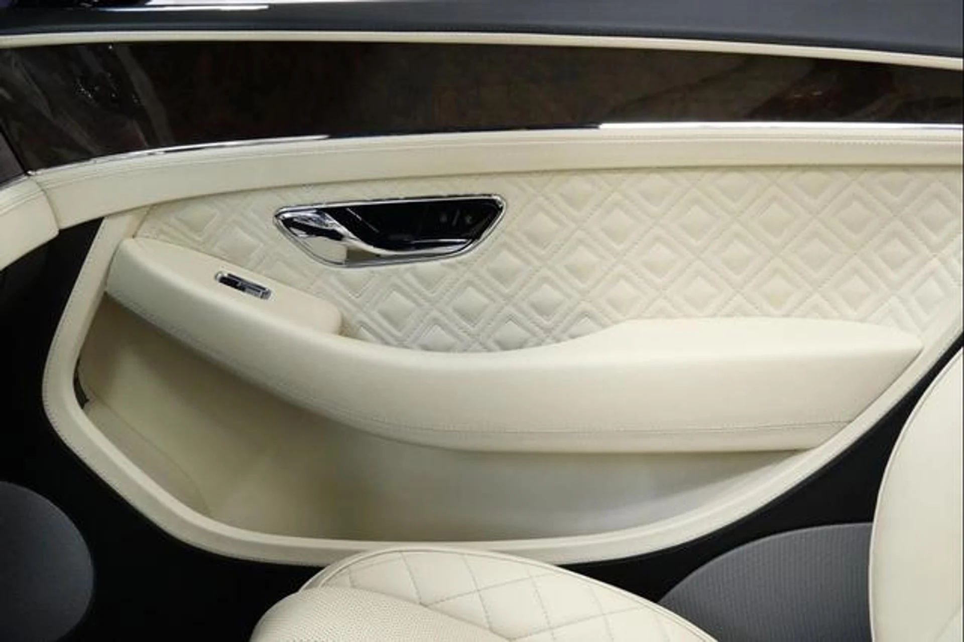 mph032_282745946_Yqt_K4bjx_U9_NRP_8tte_W6e3ef_WNMQ_36fbdbe7db