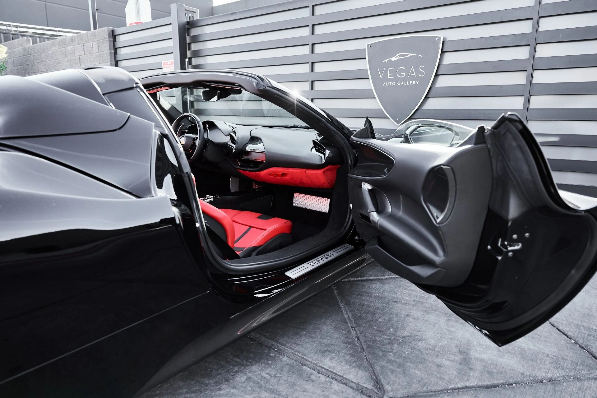 mph032_2837617438_Used_2024_Ferrari_SF_90_Spider_Base_1774739135_66e1a9ab03