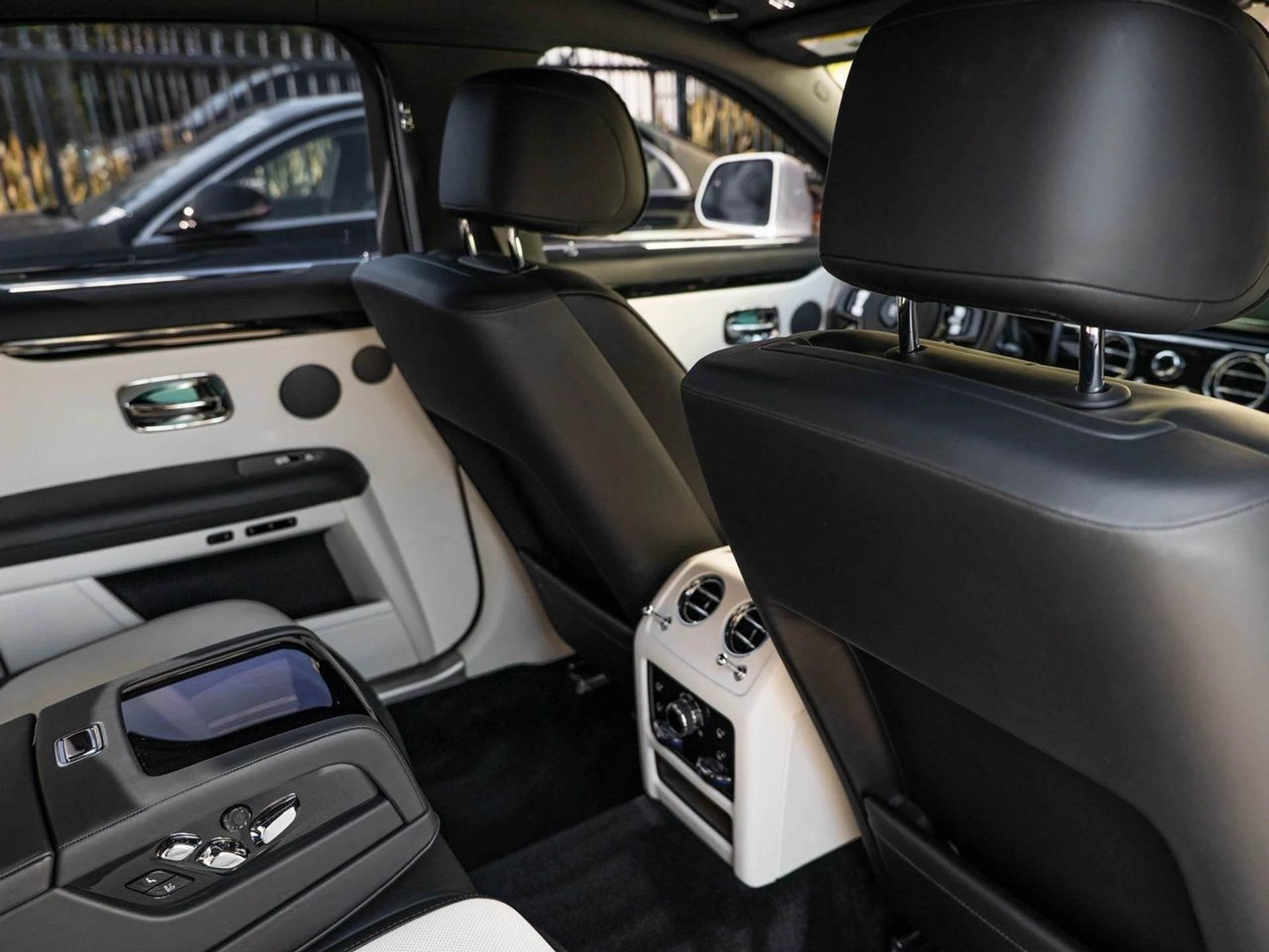 mph032_2840111142_image_33_006aa92d3a