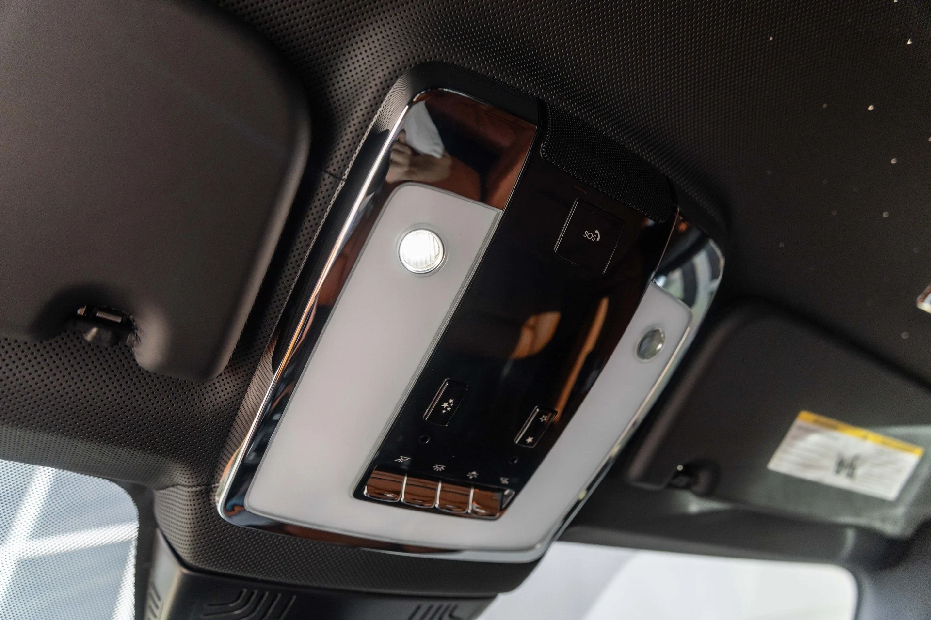 mph032_2840800335_Hi_Tech_Luxury_Imports_LLC_SLA_43_HA_05_SU_227077_image_32_b6e0ae6956