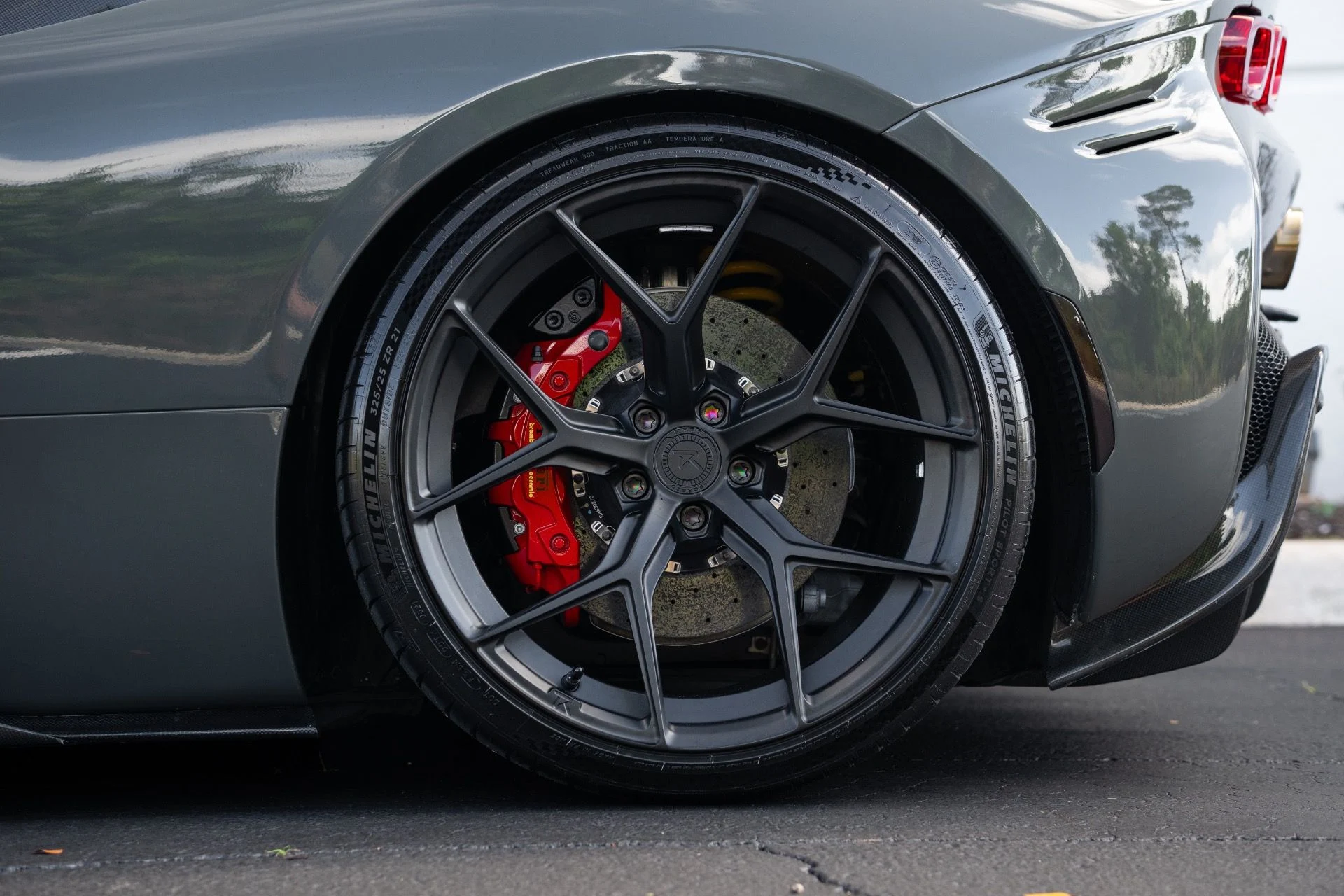 mph032_2862488019_Used_2022_Ferrari_SF_90_Stradale_1772648801_8d7ca77752