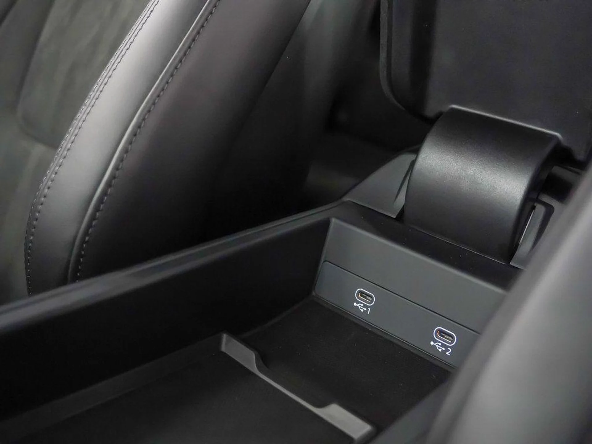 mph032_2866807640_K_Pfiksi_7xejhzavesl6_Jx_C5_U_Q_485fb2e55a