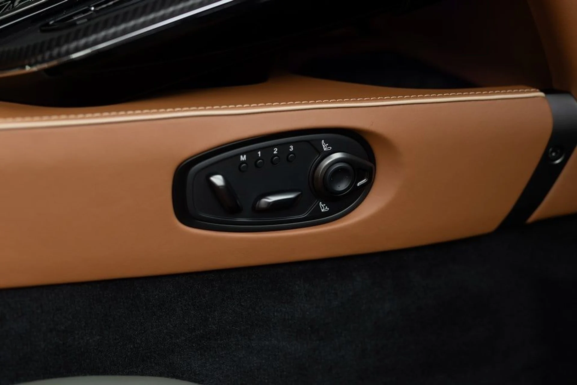 mph032_2875625443_1ddd66f44a79383223721d8598e2042ex_c450c27509