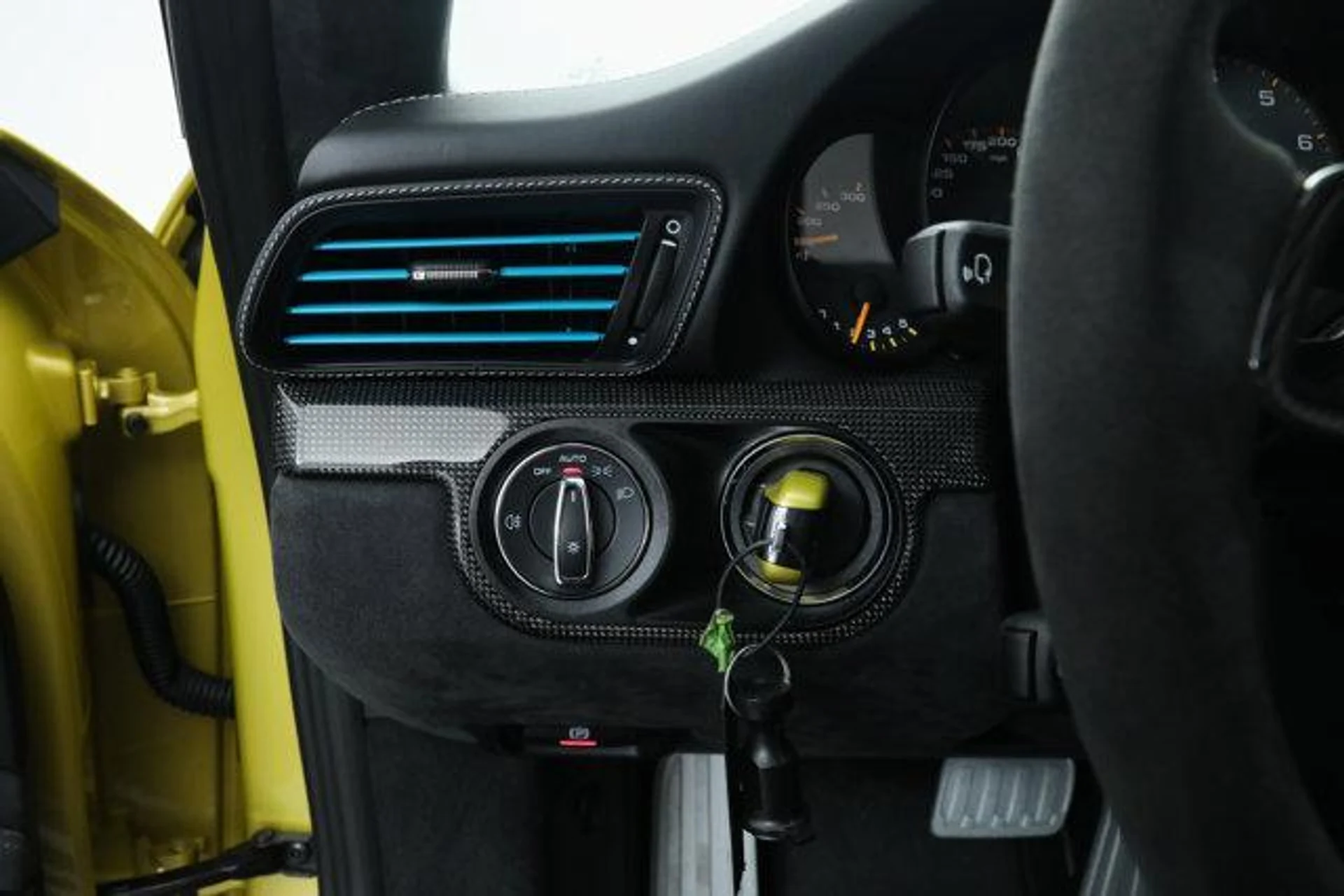 mph032_2883594562_hw_L2t_Ze_Xs_O_Tk_B_Cl_EGN_Ld_Qa_Pyz_P0_e2dbc22f9e