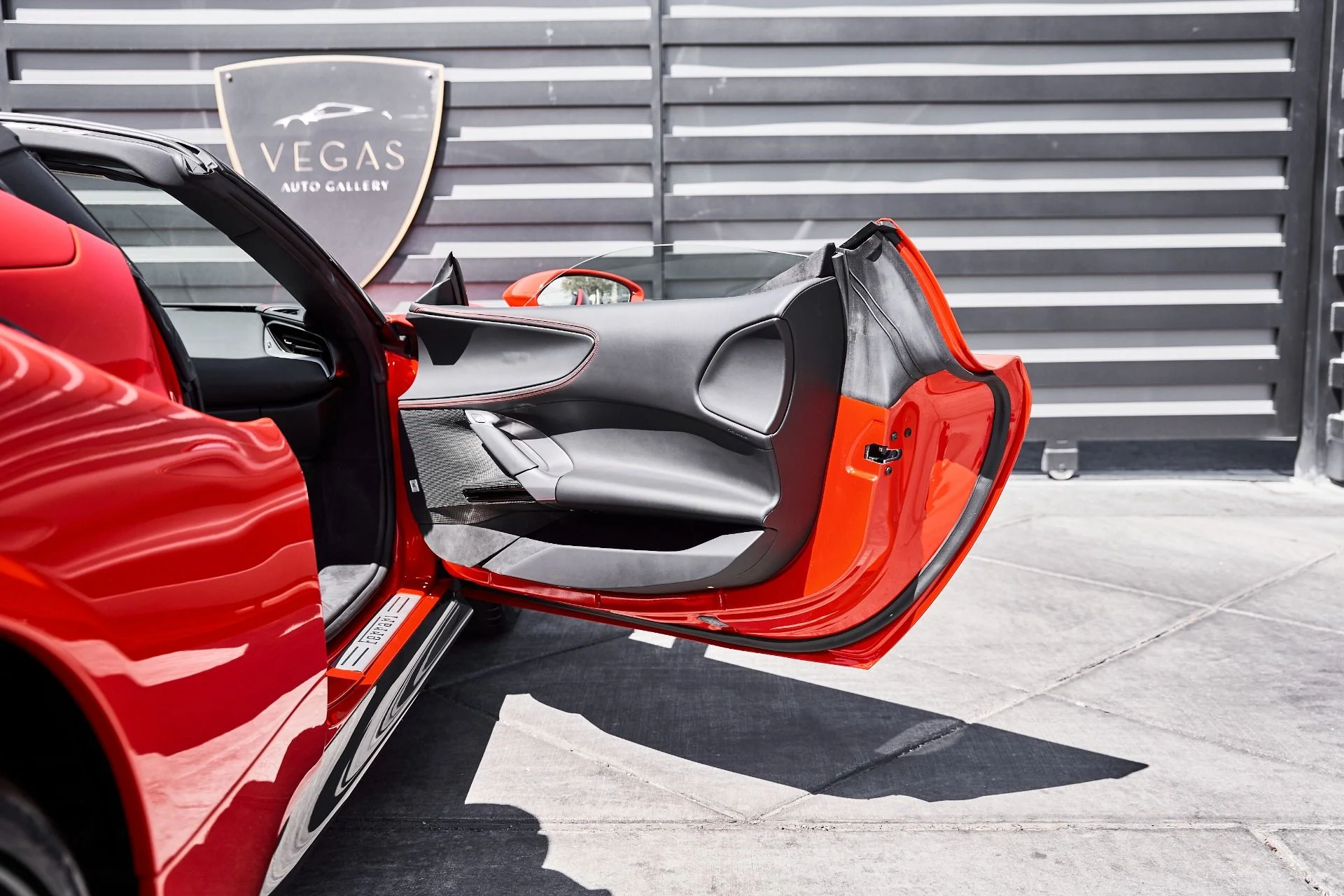 mph032_2889926030_Used_2025_Ferrari_SF_90_Spider_Base_1776296474_be22ff6344