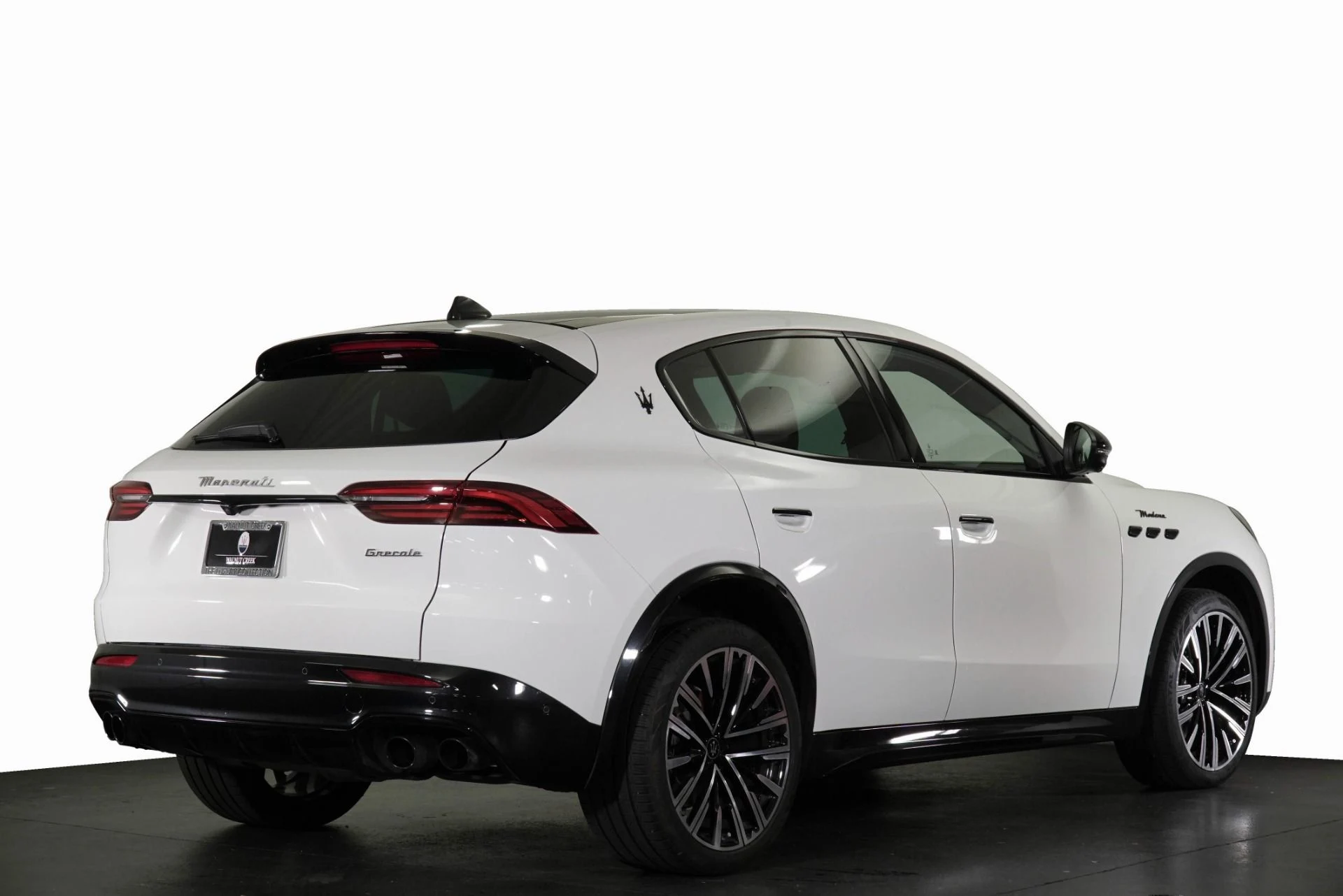 mph032_289591474_New_2025_Maserati_Grecale_Modena_1776302402_5a443eafeb