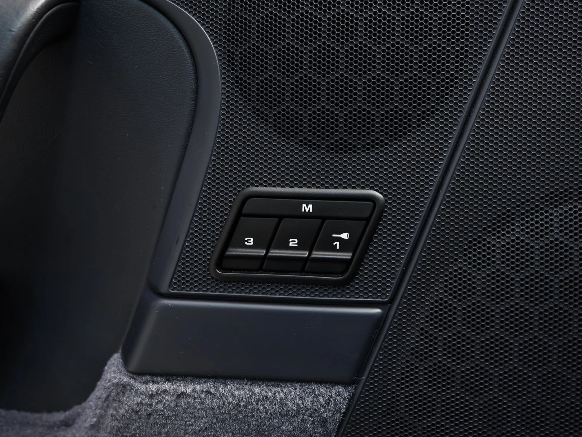 mph032_2906292689_33_680240ce70