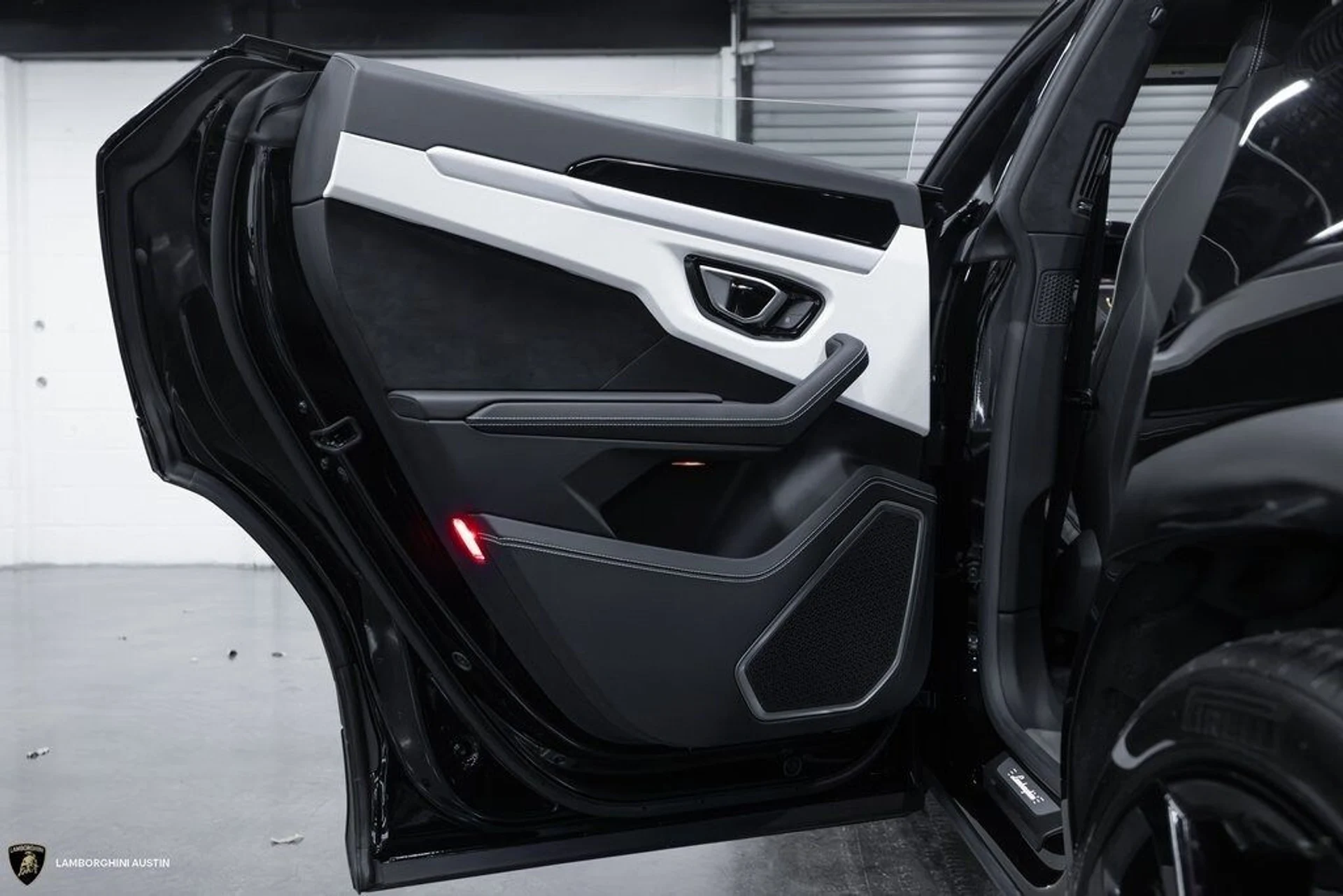 mph032_2908345856_185c6748794f9c32245f93970c25e505x_a5de0ef489