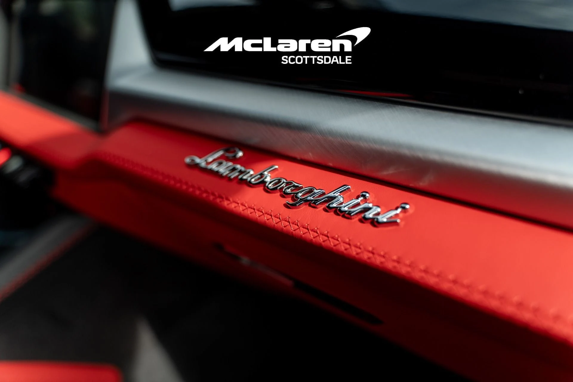 mph032_2911511961_Used_2025_LAMBORGHINI_URUS_SE_1758292772_95e4e1d4cb