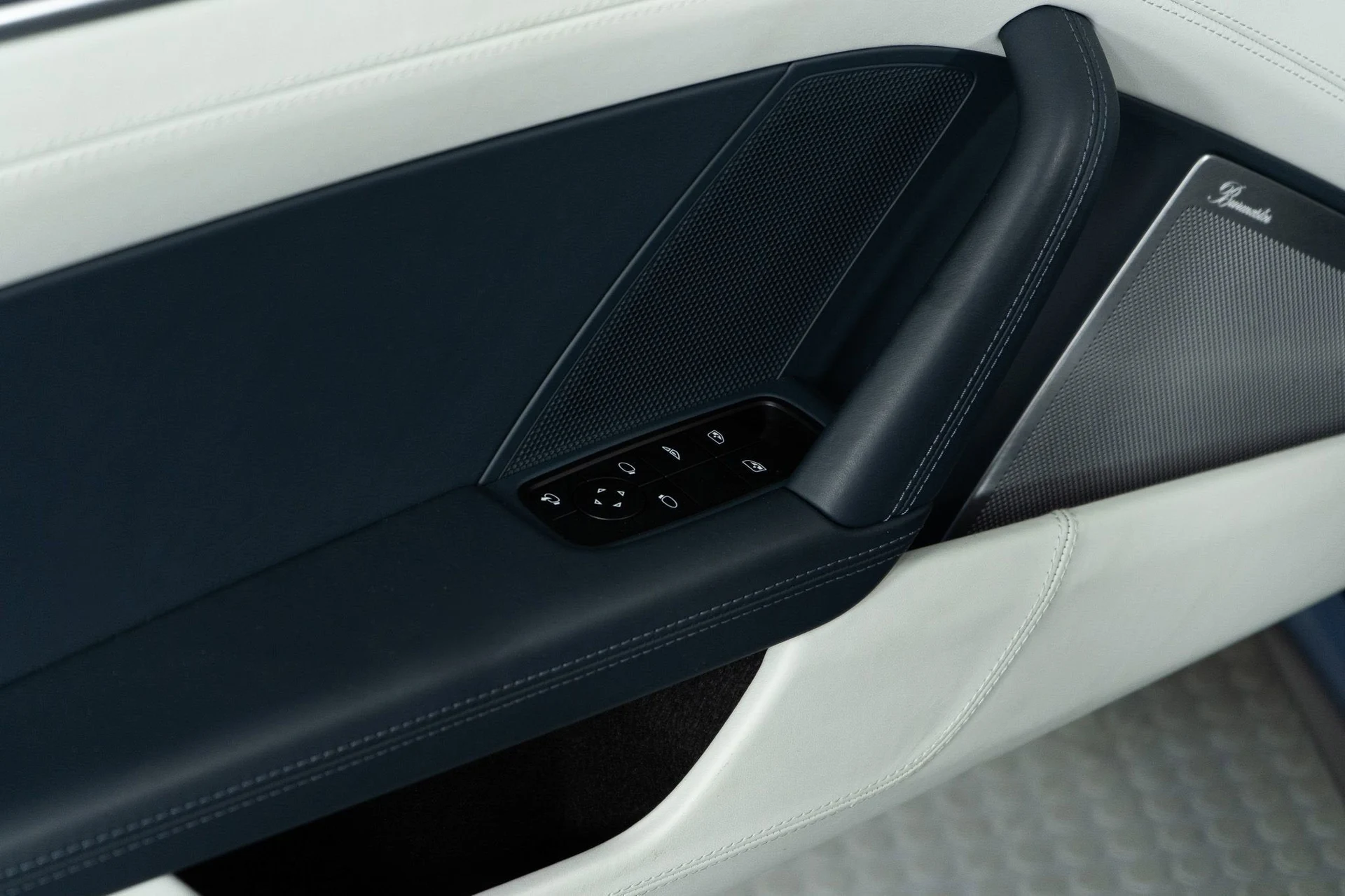 mph032_2921133227_bcc5d37a75da445c937ccf88b79f5dab_5b2db936f0