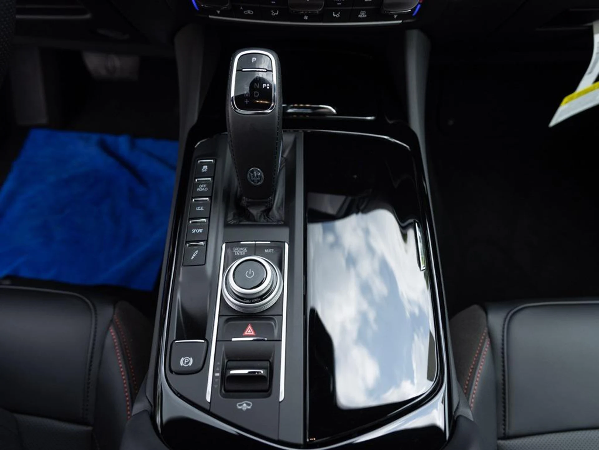 mph032_2931672538_478444804_692f06640d1b9ac3fcfb9c7a_01a5cd9577