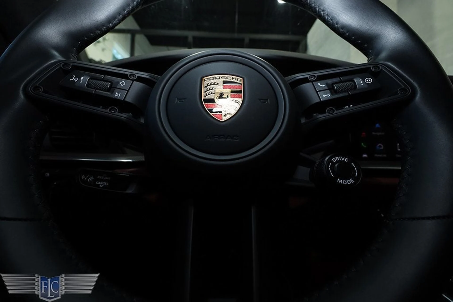 mph032_293423671_used_2024_porsche_911_turboscoupe_9689_22892492_33_1024_8b1f75bc04