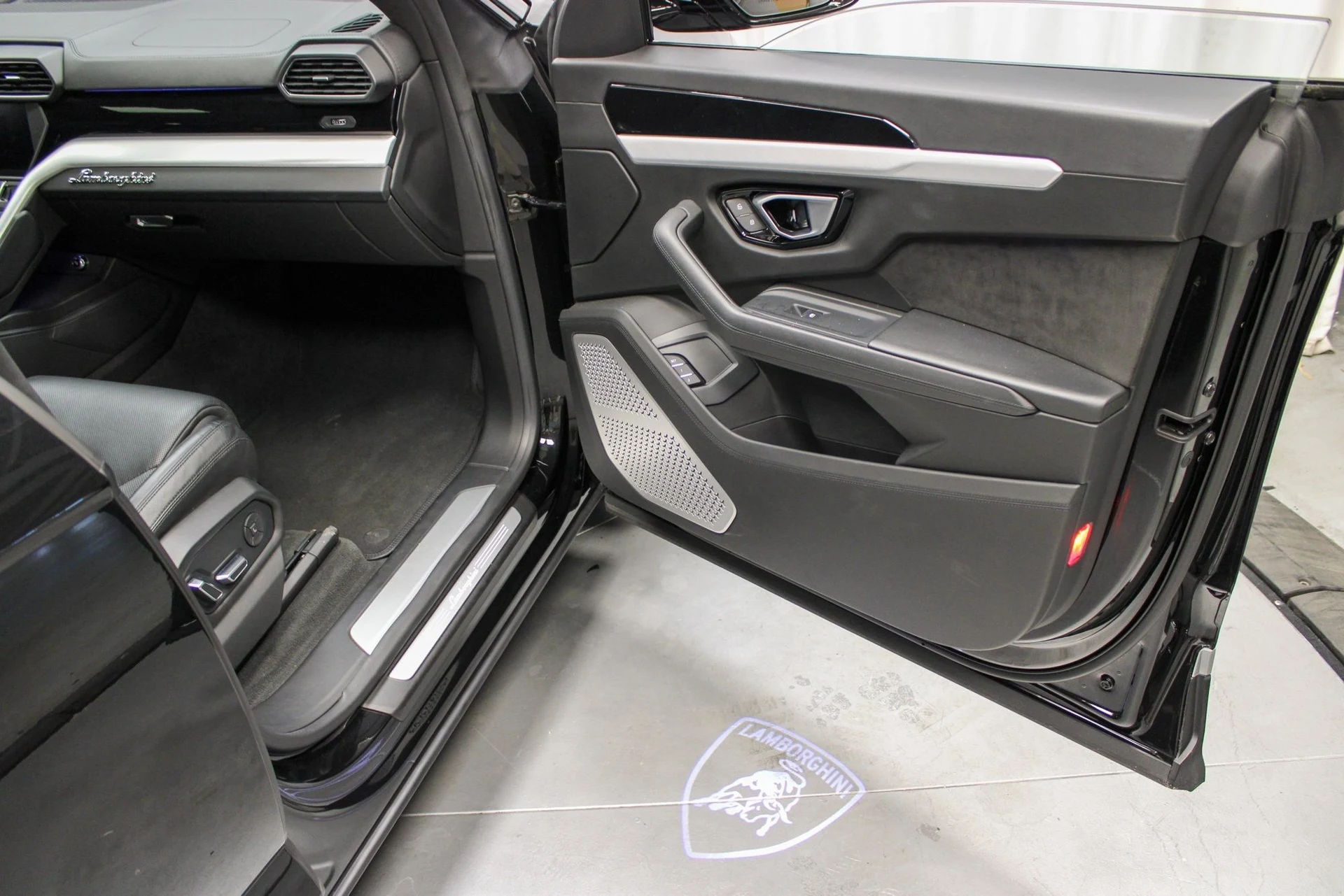 mph032_2941779523_e435a6dc2786841b95e9bbbc1178c4db_85a5660793