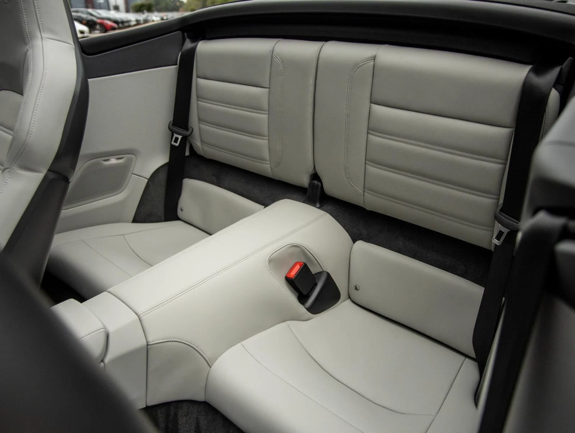 mph032_2943585356_33_ddb27f6027