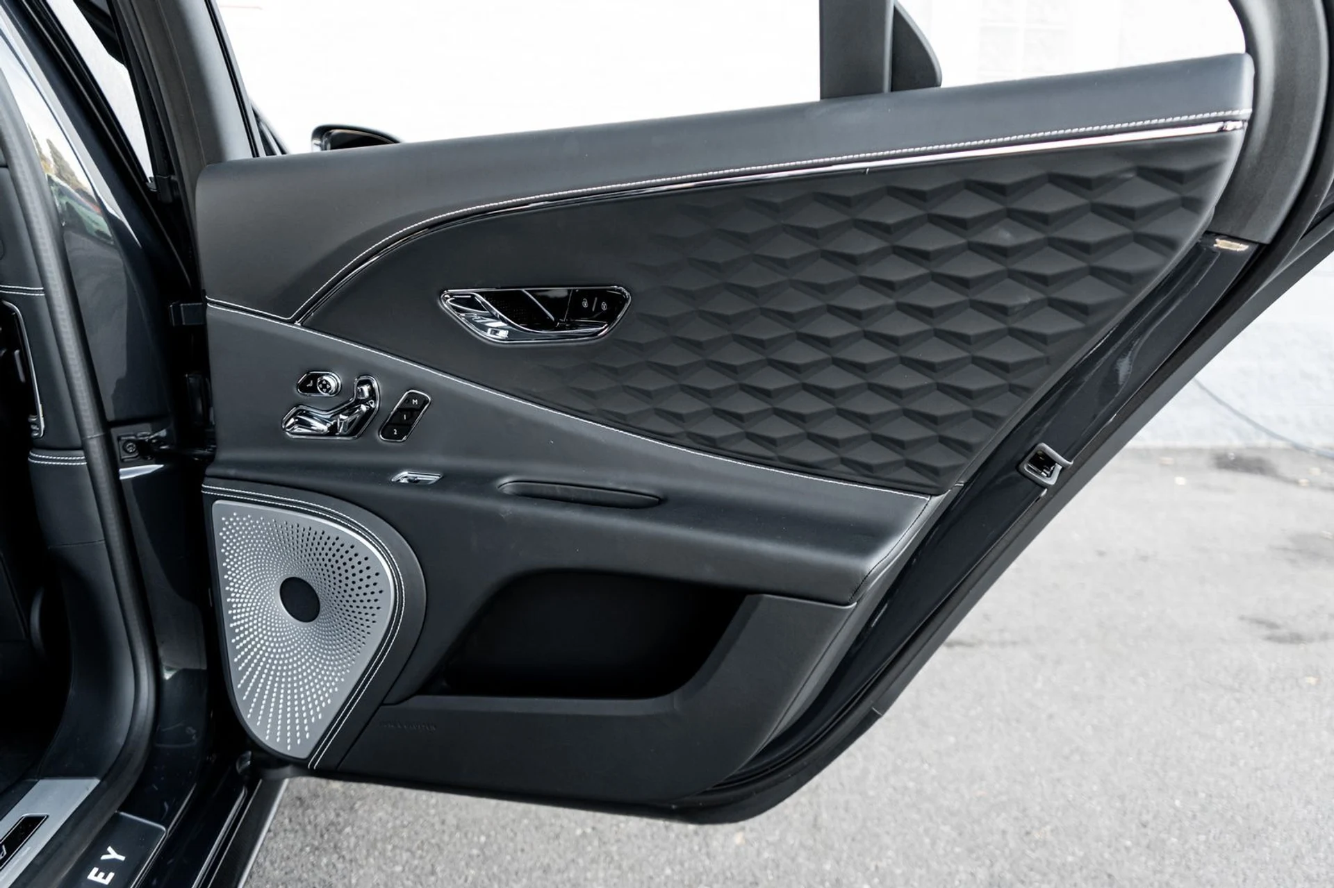 mph032_2950061931_45c42f57_93a7_4fc6_ac42_29160c161007_fd8caa46c9