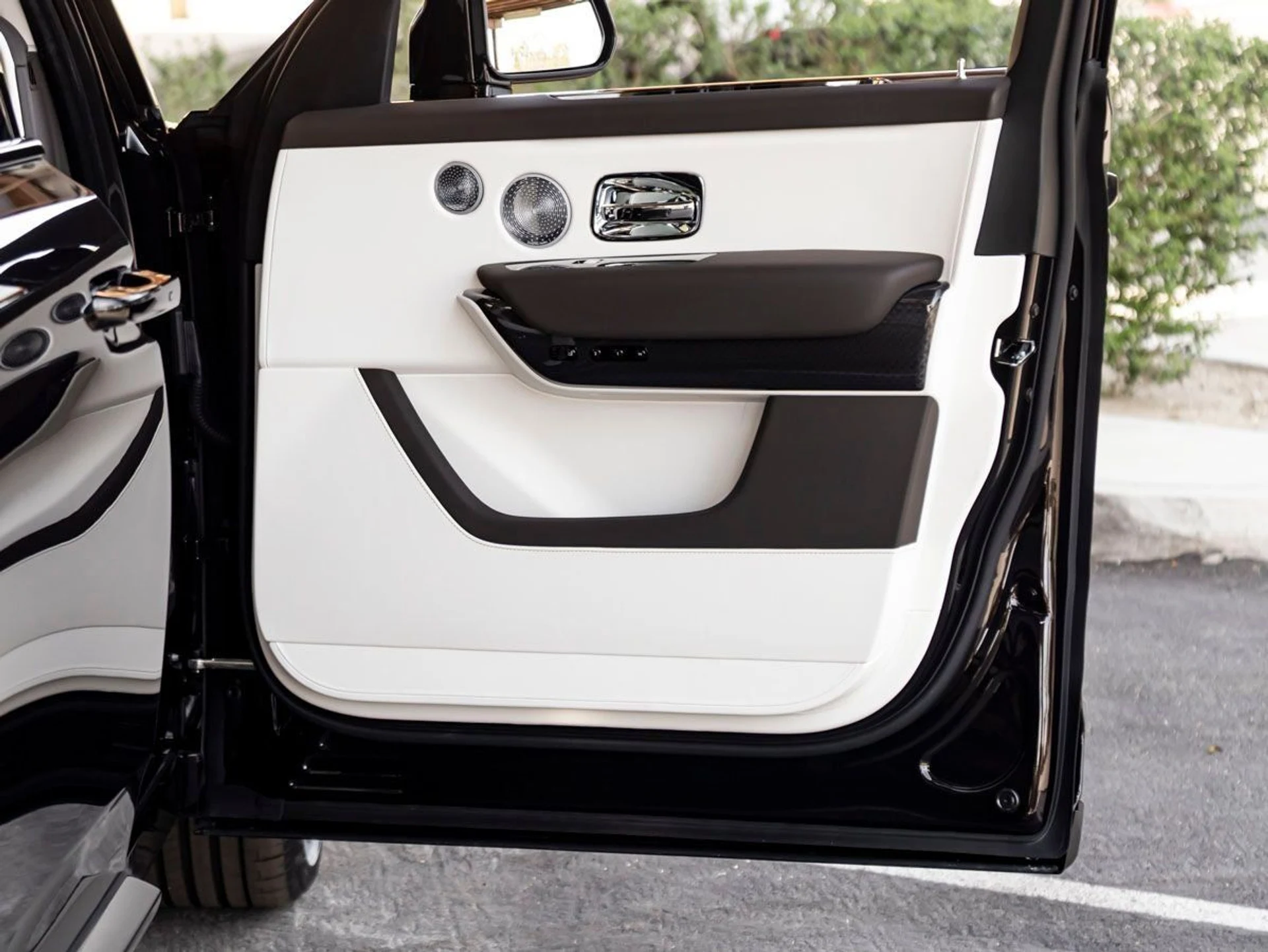 mph032_2967719085_33_eb5197de7d