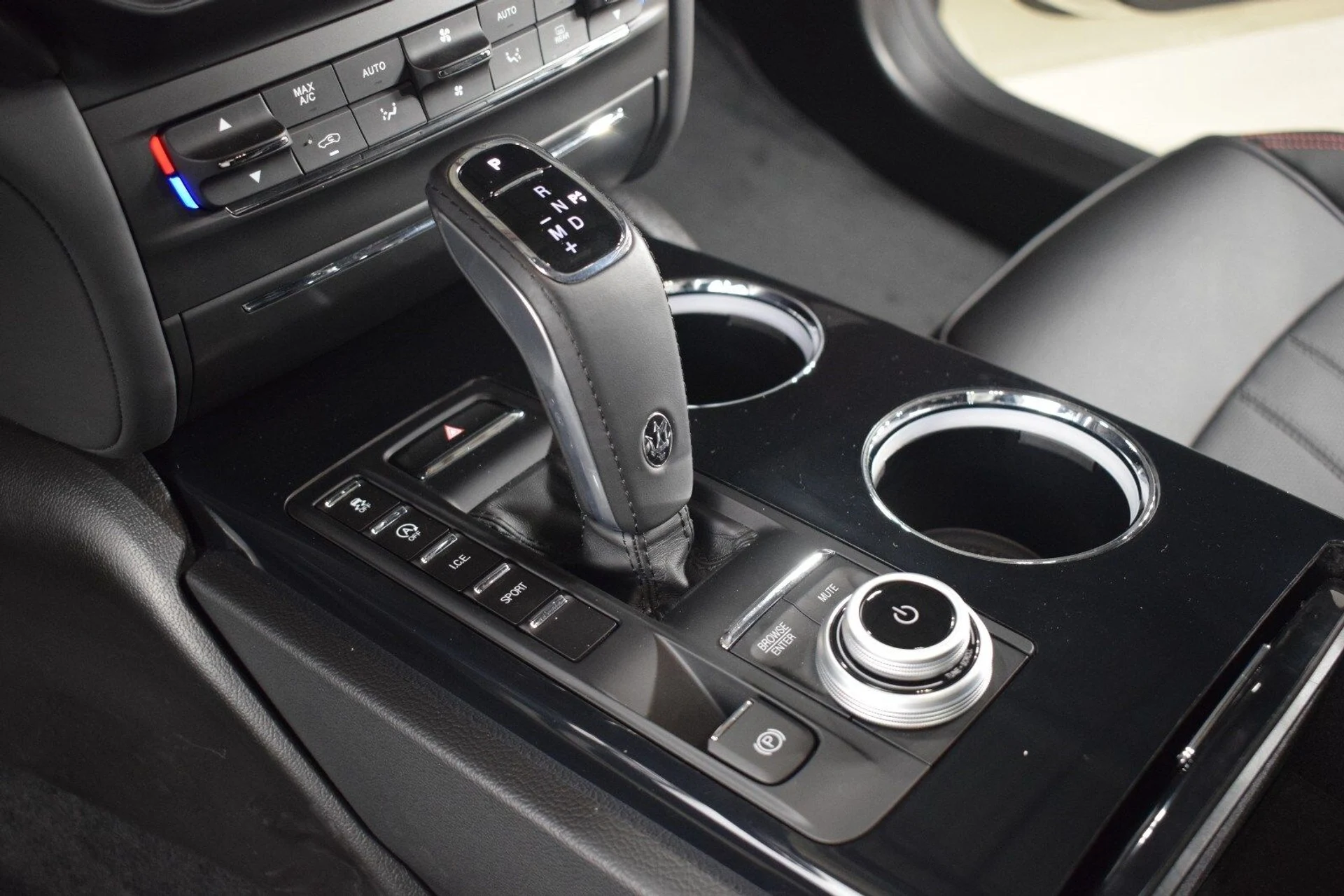 mph032_2969010794_3c31fa9beb61e7d3c5a36c0ac0152b29x_d075a0bfd0