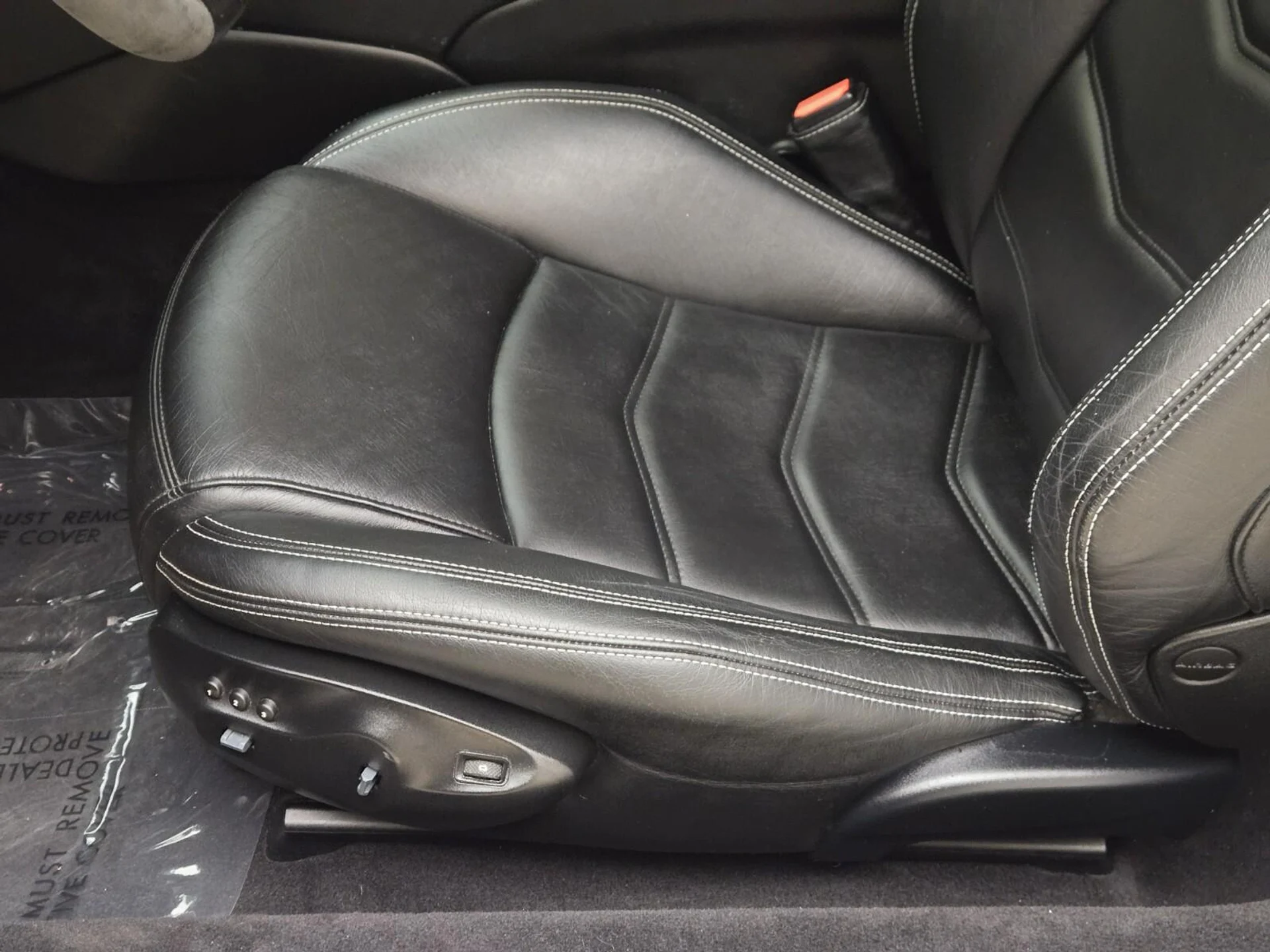 mph032_2990755183_Used_2017_Maserati_Gran_Turismo_1762500447_f9d07b0c3c