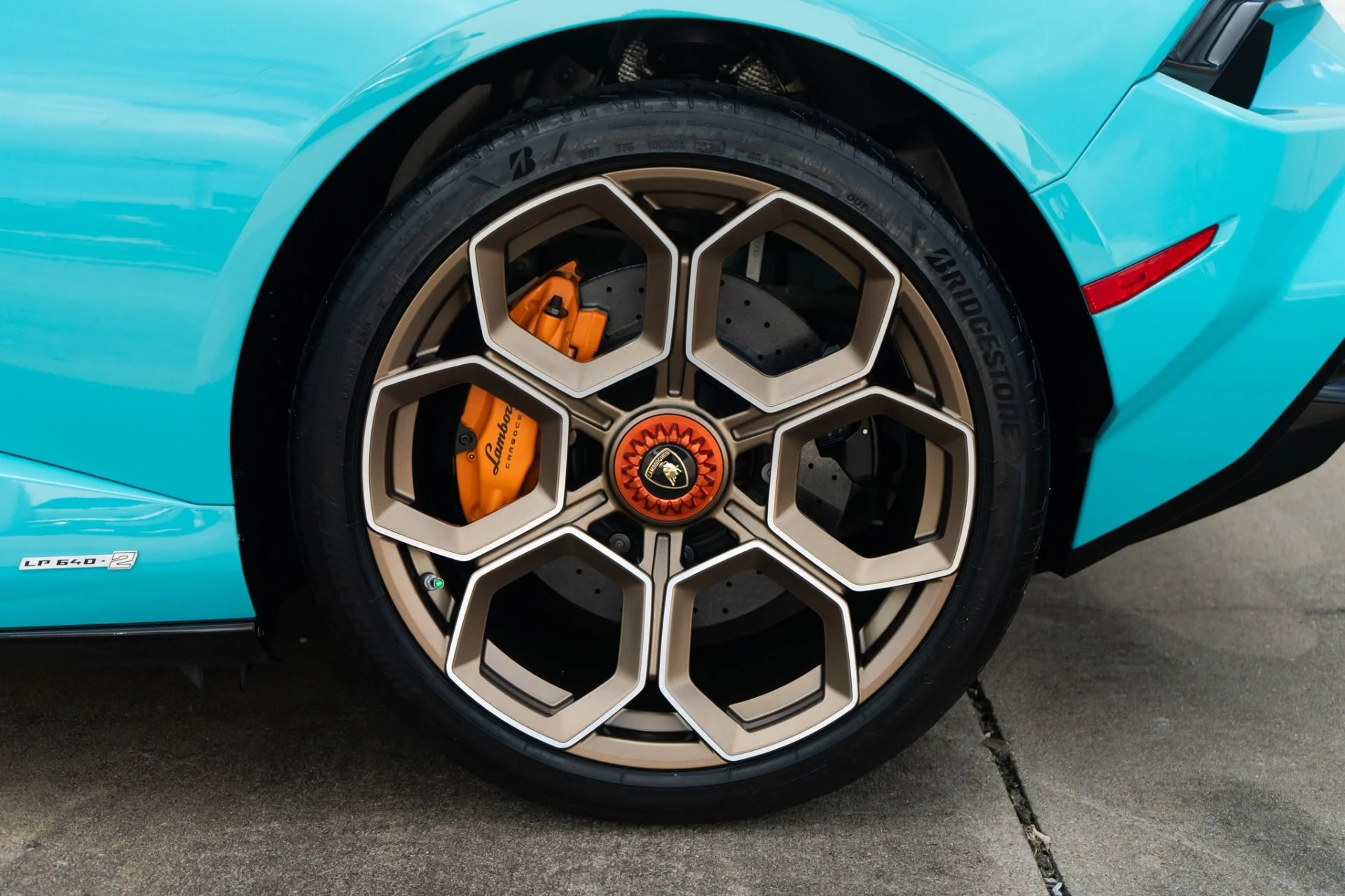 mph032_2991261937_Used_2023_Lamborghini_Huracan_Tecnica_1786574624_0661619c5a