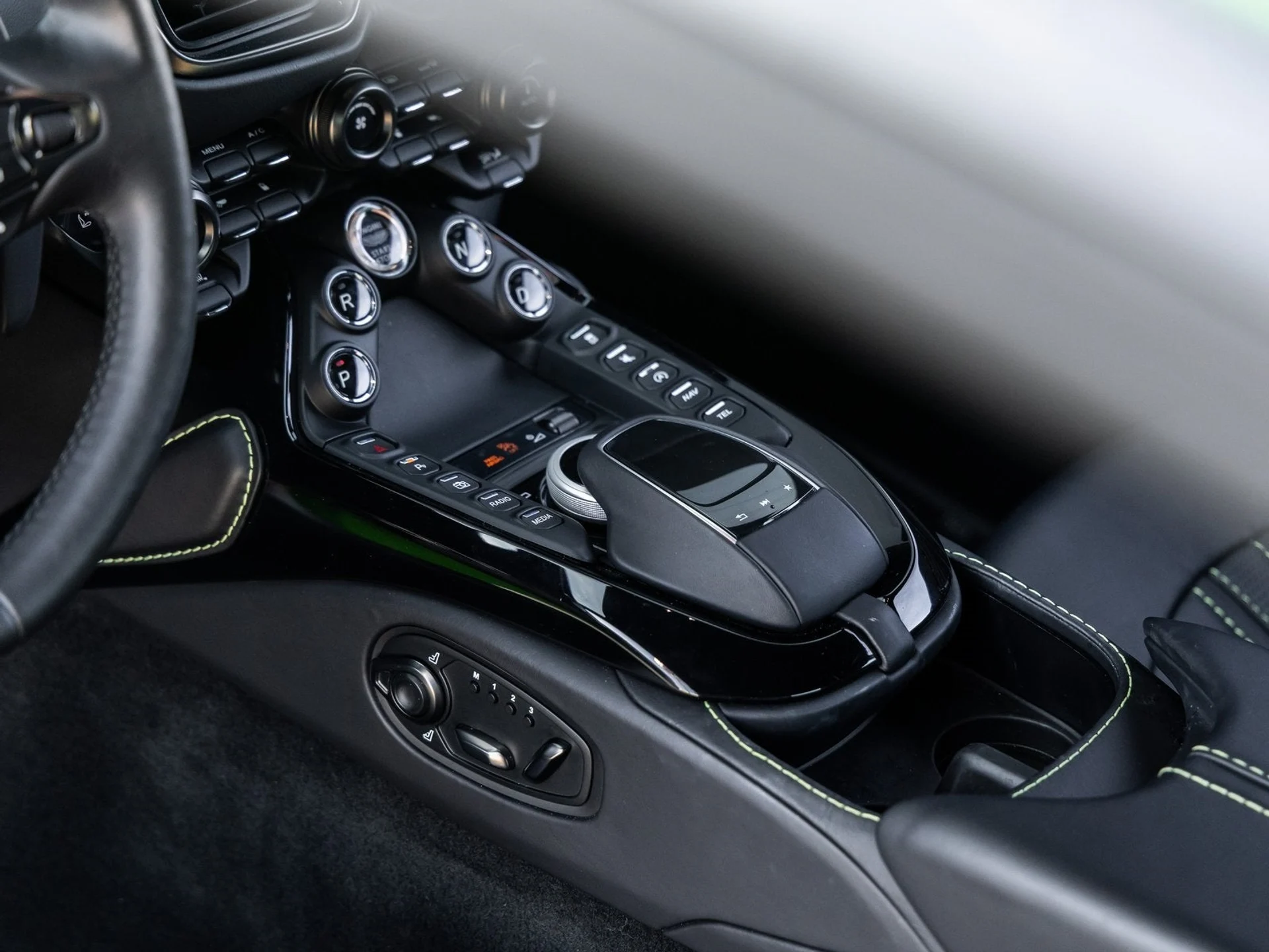 mph032_3006635336_33_e8bf0e3824