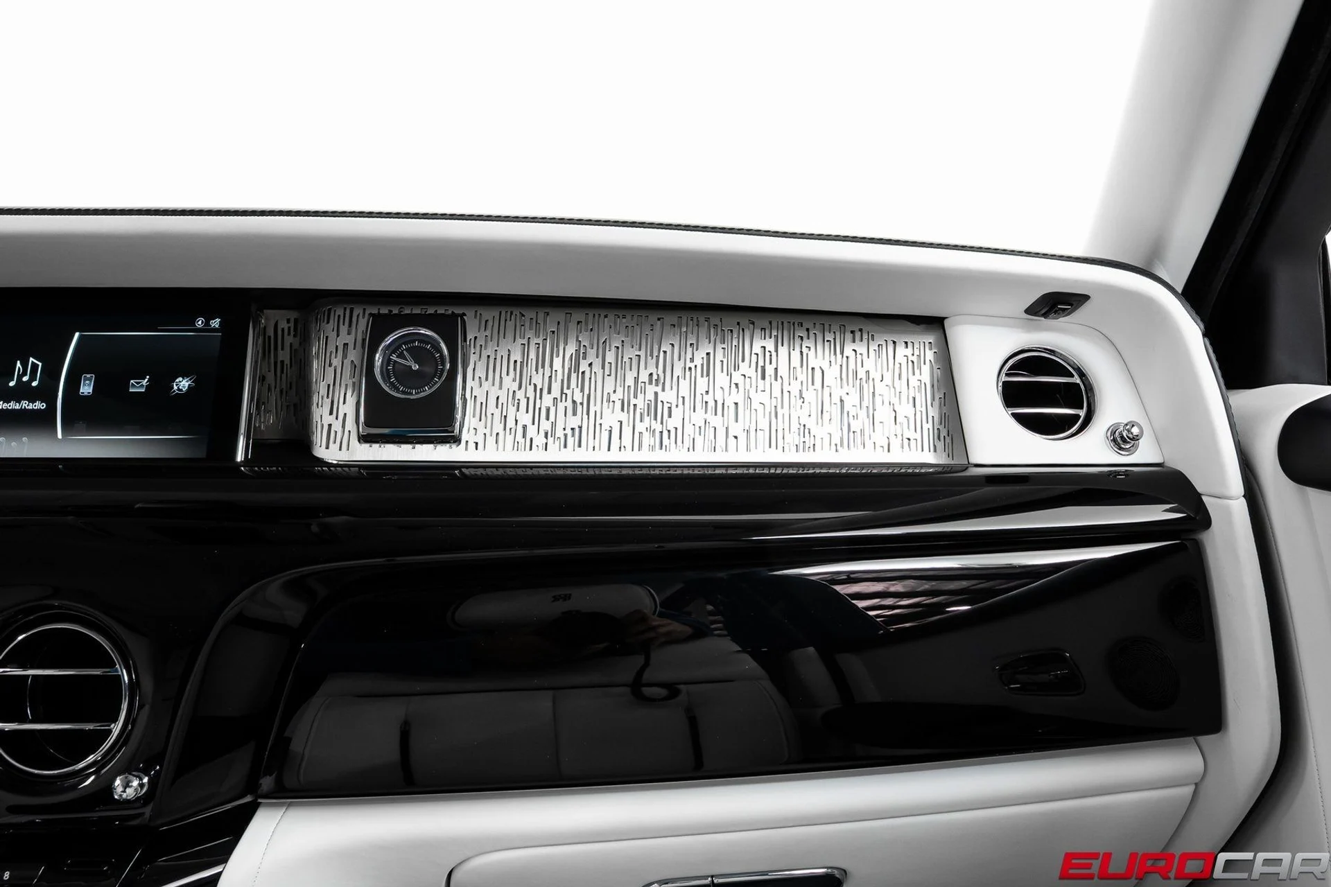 mph032_3017654971_image_33_688aec5178