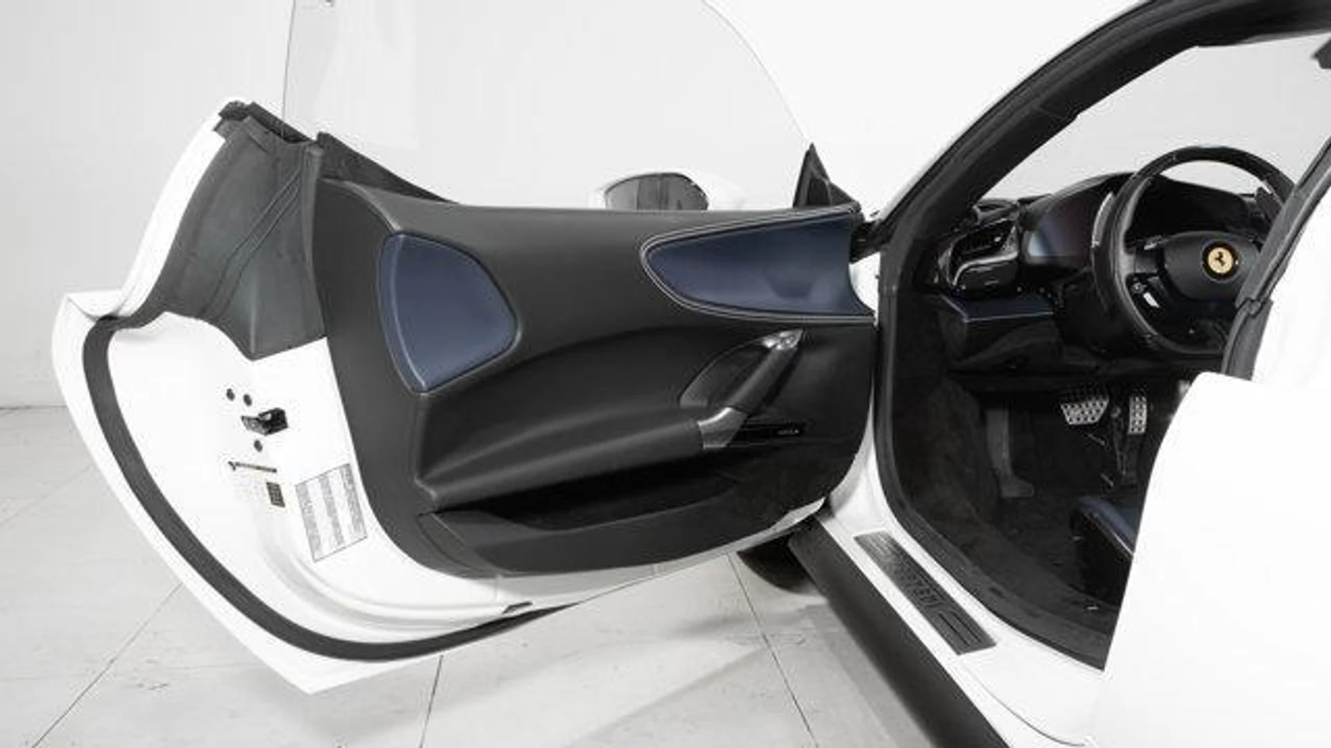 mph032_3017852655_m0a_T8zhsti0_C_Ax4_D25n_KYDY_Sac_Y_395134f0ed