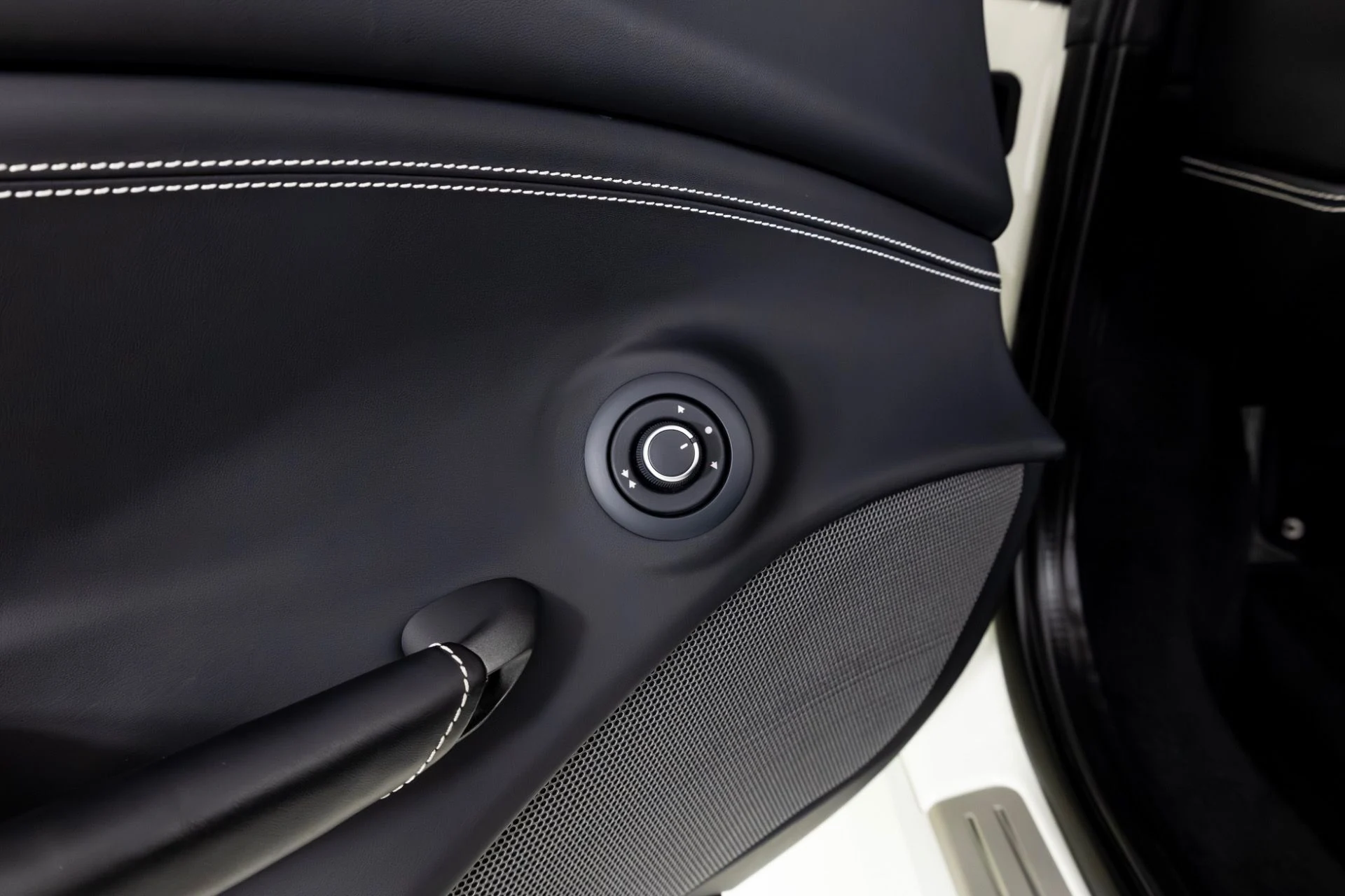 mph032_3024009141_Used_2018_Ferrari_488_Spider_1768934439_f3da59c2c1