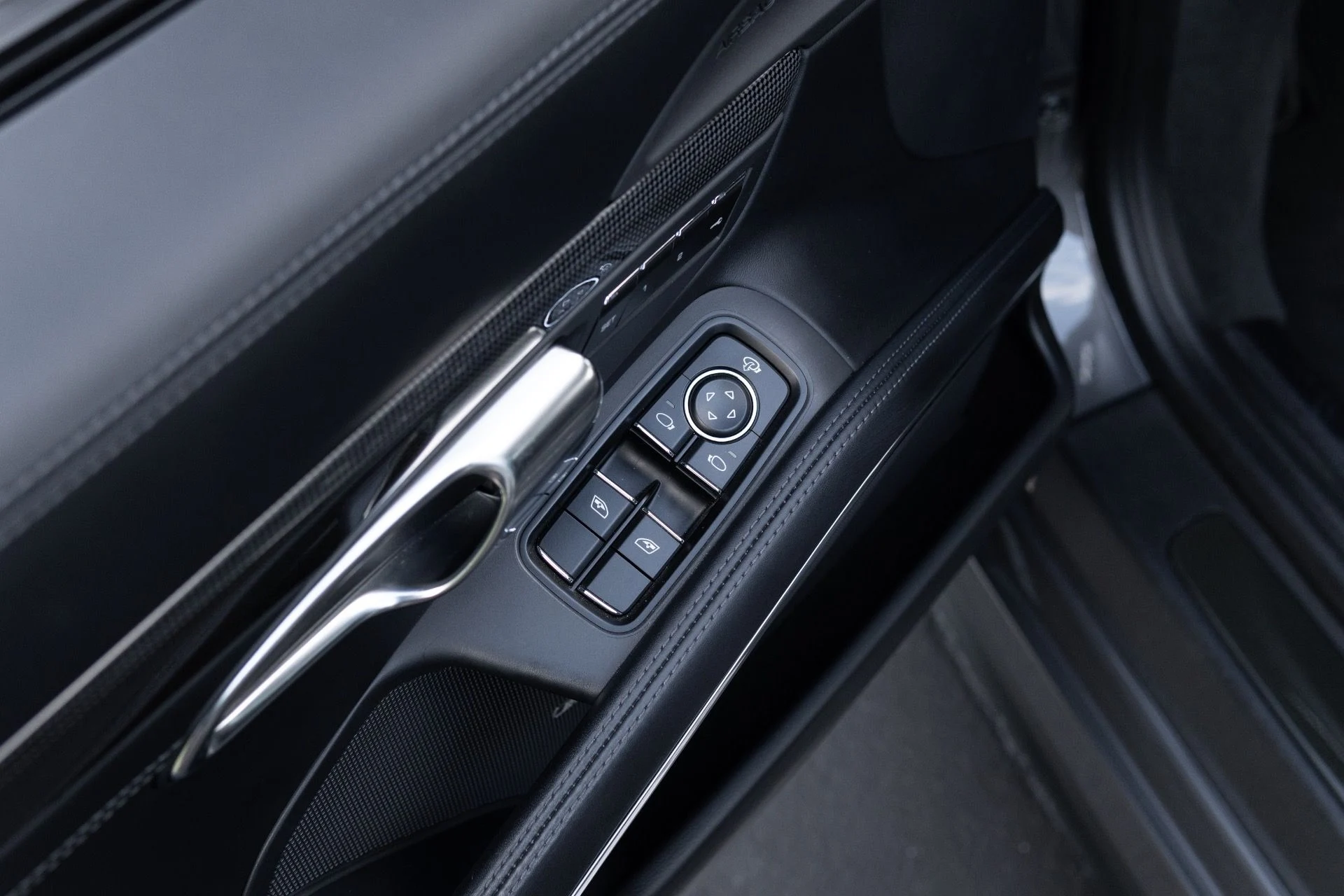 mph032_3031156022_Used_2014_Porsche_911_Turbo_S_1777344663_d637255d4d