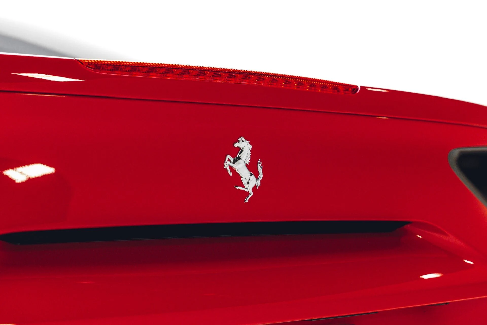 mph032_3039292754_Used_2017_Ferrari_488_GTB_1781799393_ae329be49e