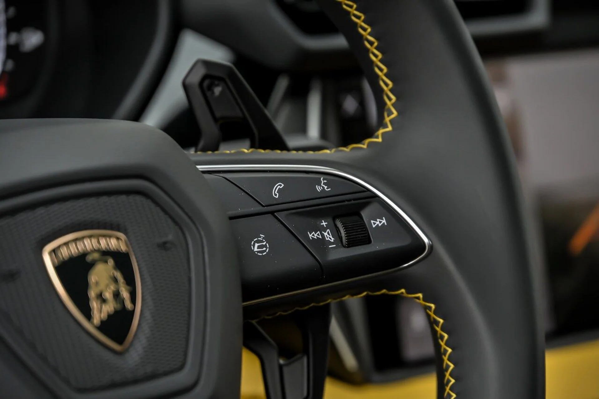 mph032_3041264272_d2276d7e761d0e07350d689b5845f504x_d4854cb037