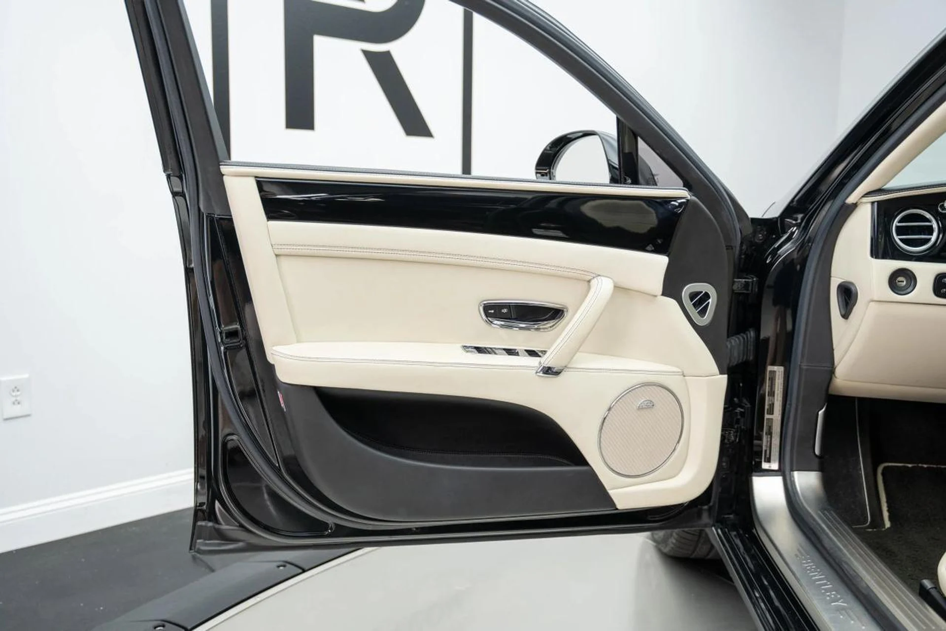 mph032_3044024740_ab63f68774538f50b5ded6aad79dd9db_d38706b560