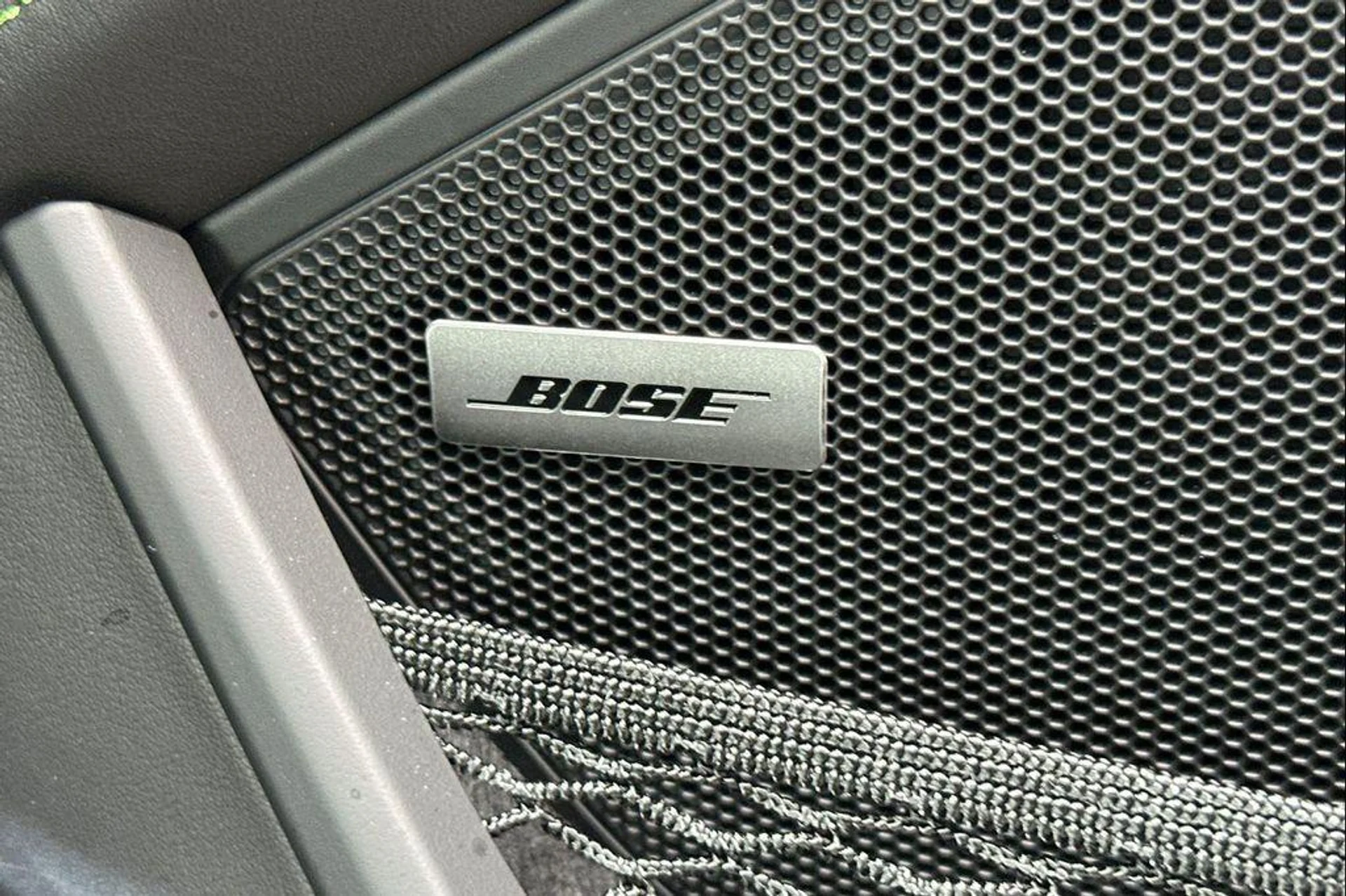 mph032_3063841800_1_R_Mk6i_T_Vv5xnvvspi_U_Zfj_G_Dac_UE_b9c517bf2a