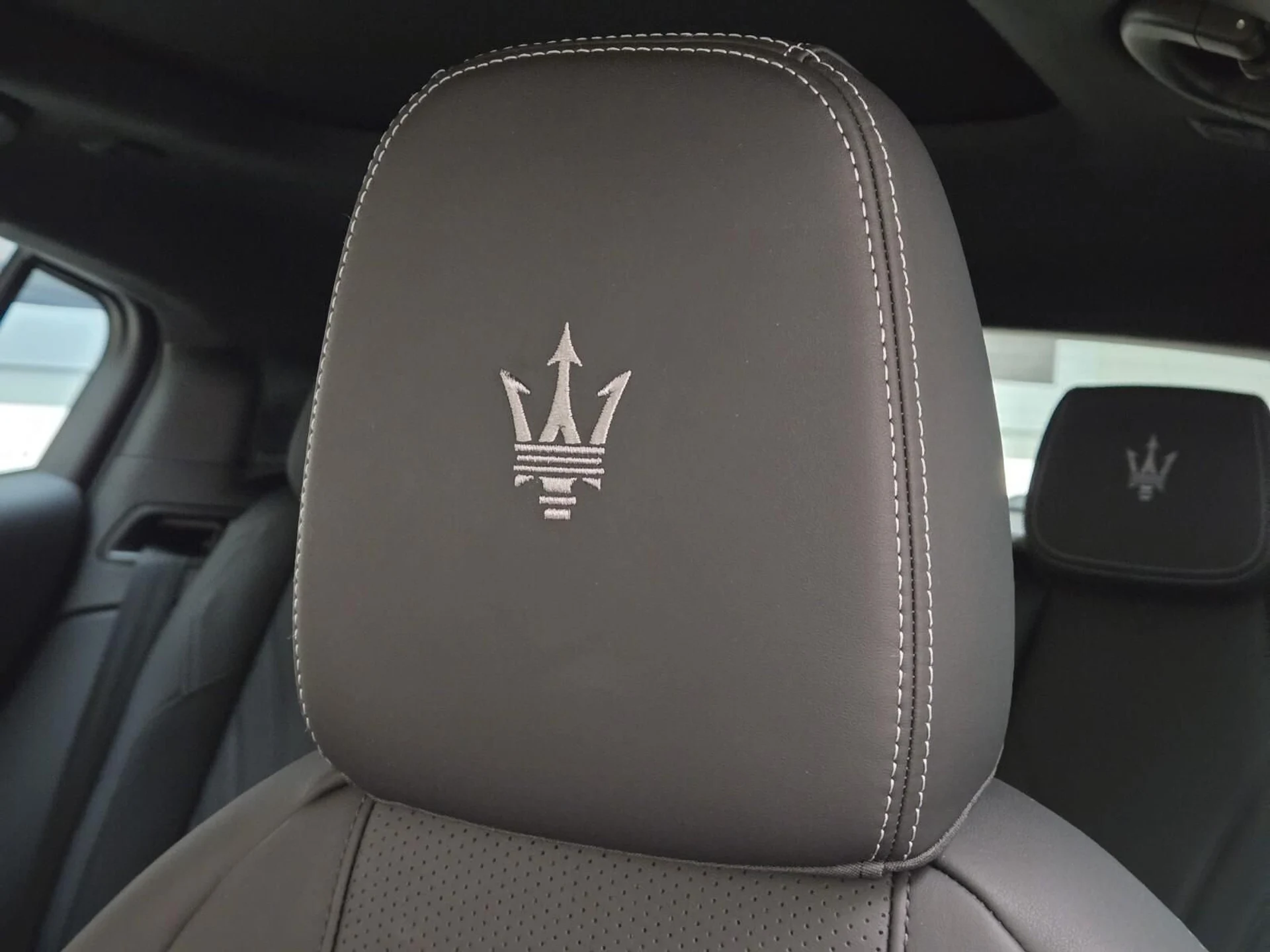 mph032_3066899923_Used_2025_Maserati_Grecale_Folgore_1765003995_cba238f2a0