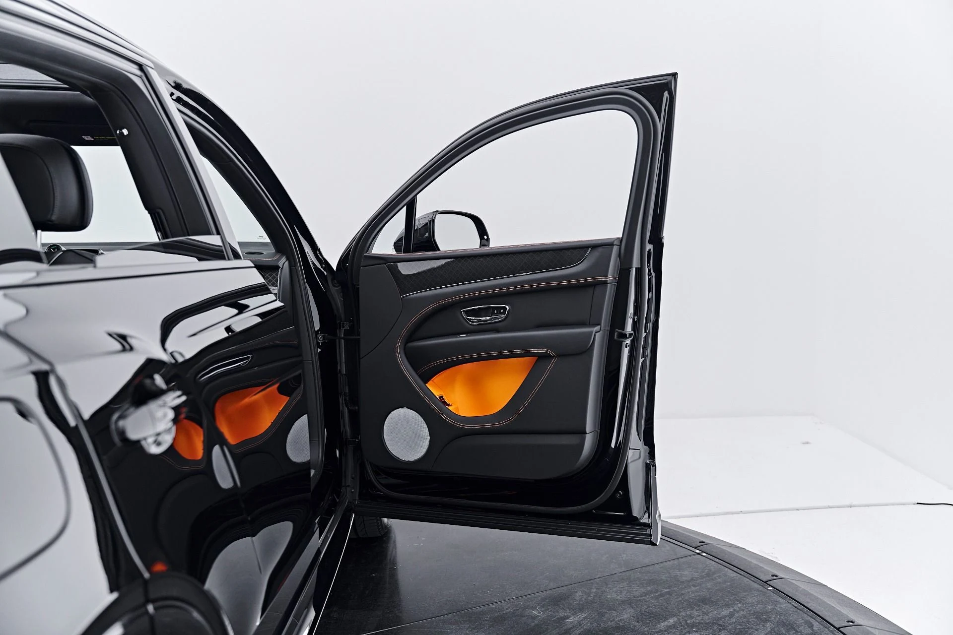 mph032_3070592251_Used_2025_Bentley_Bentayga_S_Black_Edition_1790644367_36c0c1c6ef