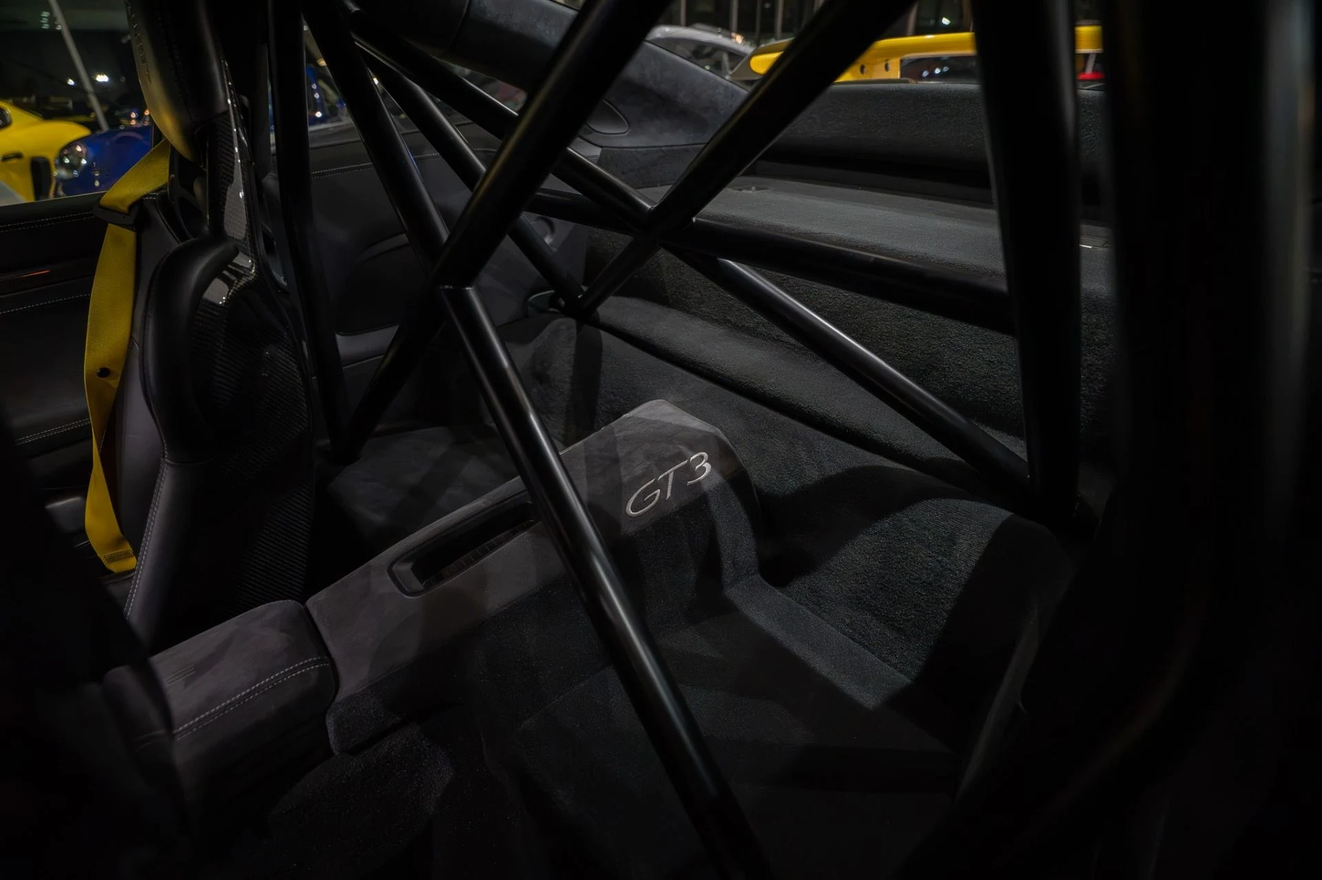 mph032_3083024402_13882_p33_l_f7a92581bc