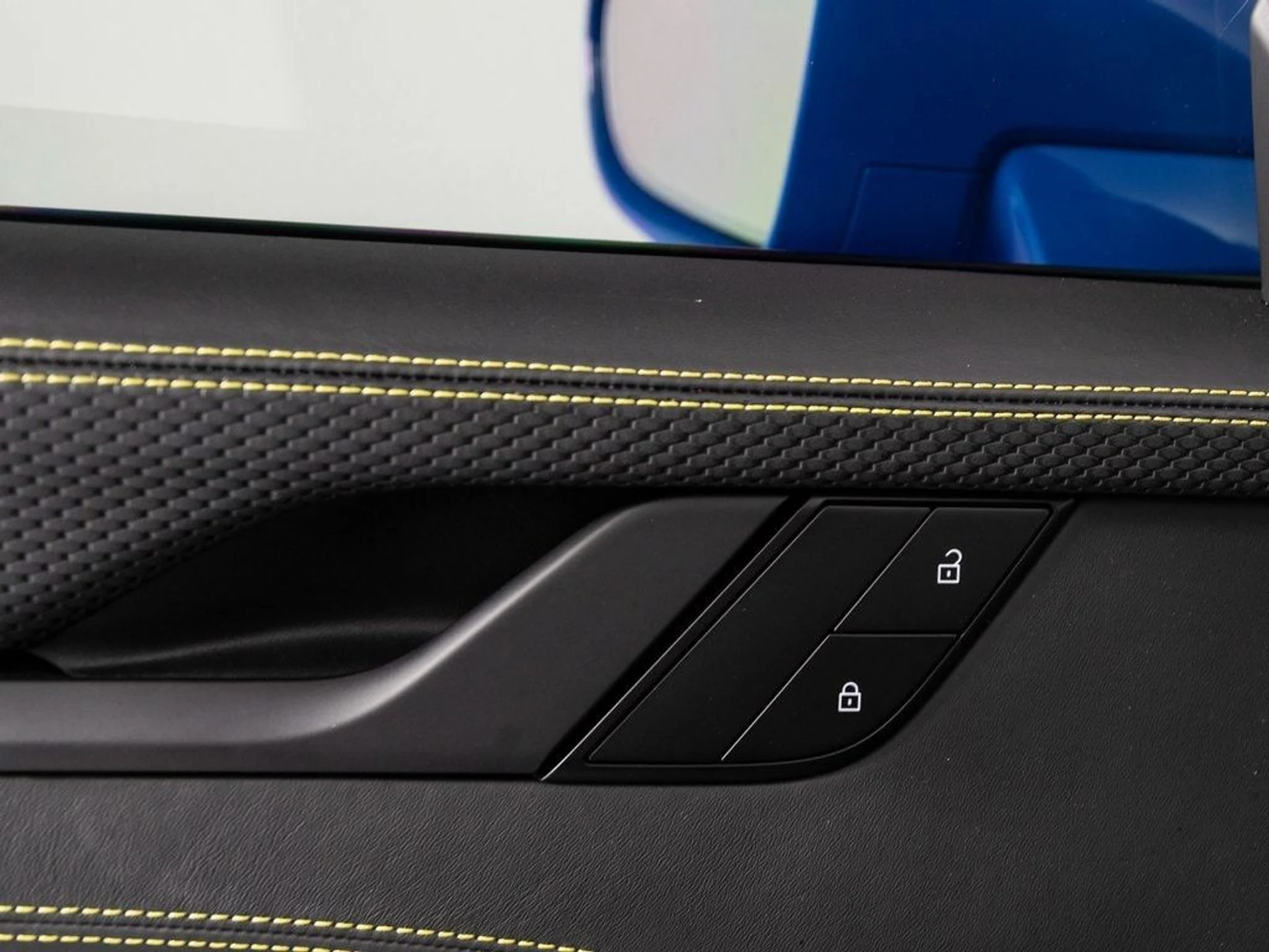 mph032_3094507912_cd6a58f15492bf8f84b3b6f735a8942ax_55ea52d7d3