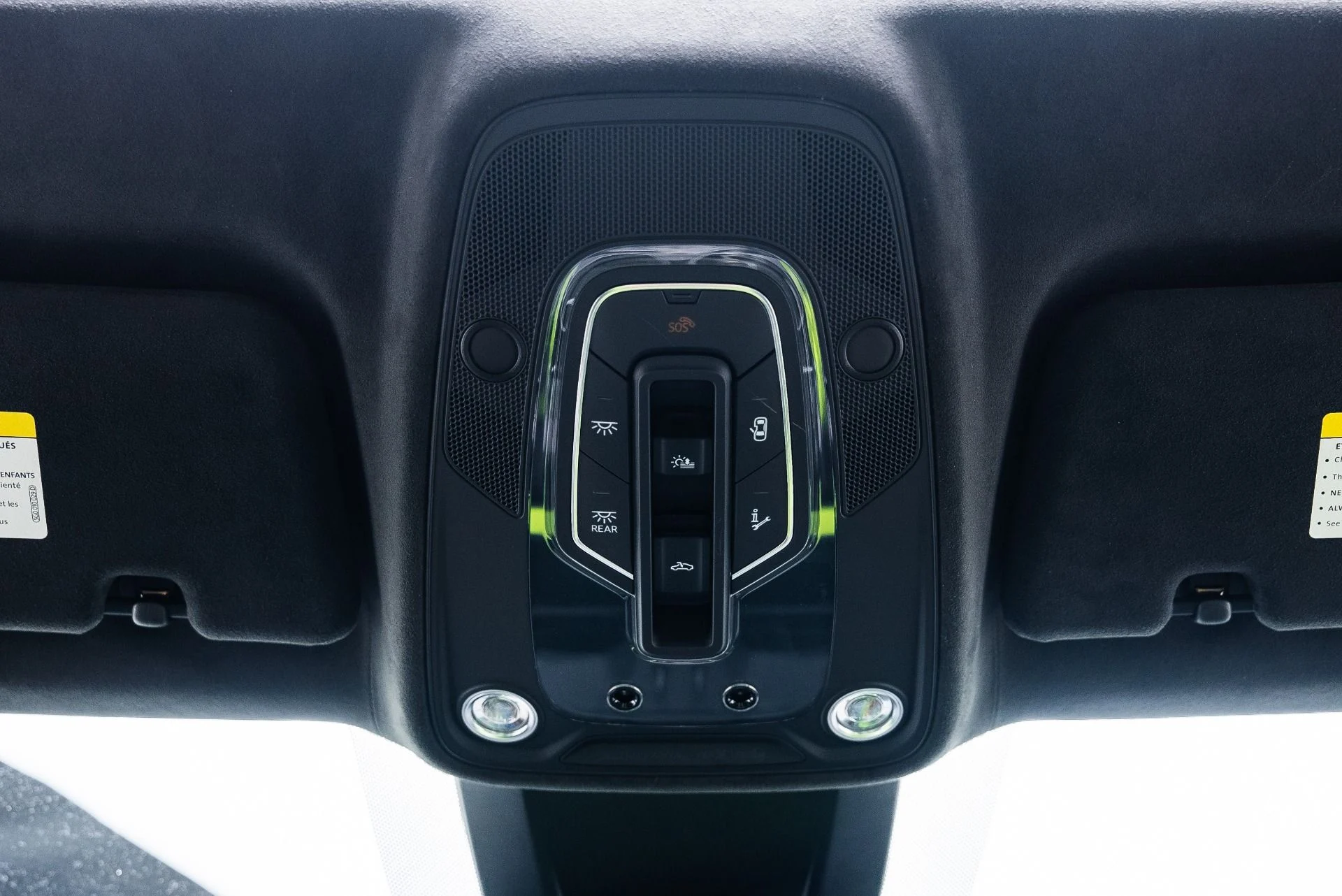 mph032_3112691461_Used_2025_Lamborghini_Urus_SE_1767912072_fc092cc18f