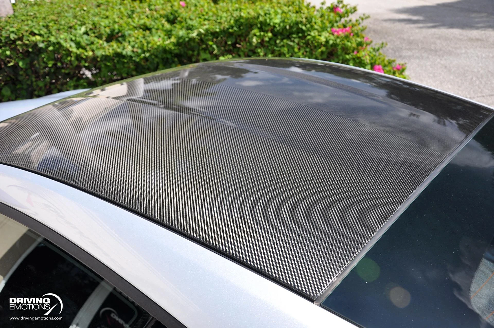 mph032_3137431098_880_p33_l_5420b594bd