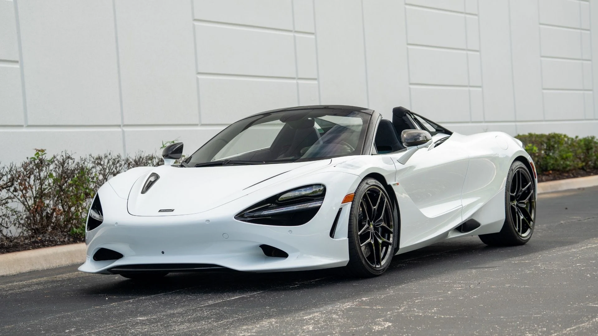 mph032_3138404586_Used_2024_Mc_Laren_750_S_Spider_1753306254_6dcef39828
