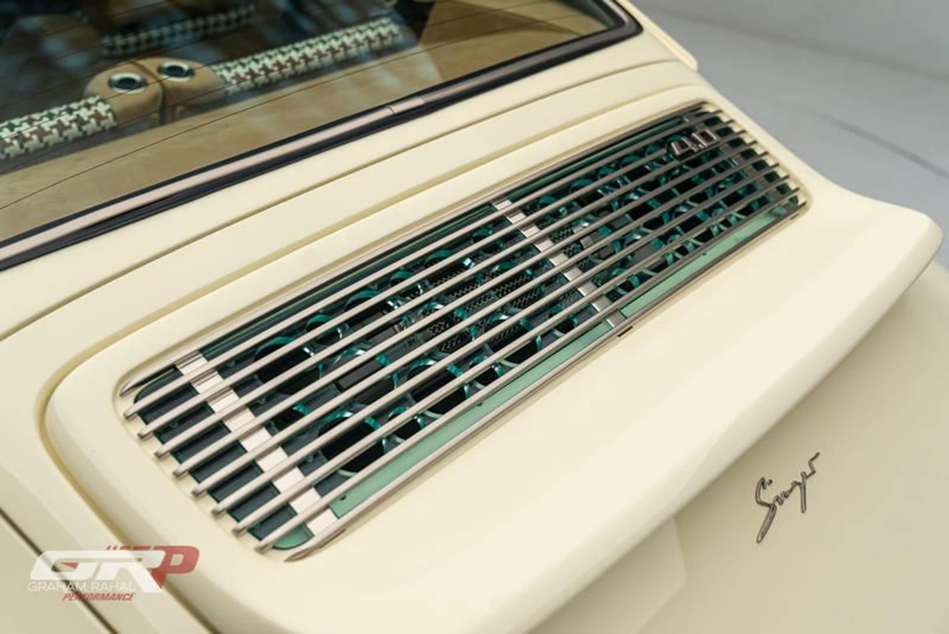 mph032_3144042145_F604_F705_4_E12_46_FE_A929_12_BAEDE_7509_B_5a429112bc