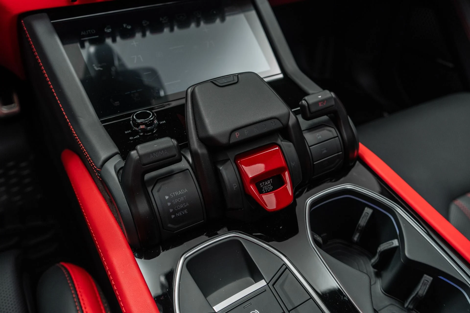 mph032_3145125478_Used_2025_Lamborghini_Urus_SE_Bang_and_Olufsen_Audio_Two_Tone_Interior_789_Horsepower_1773150487_688d1941de