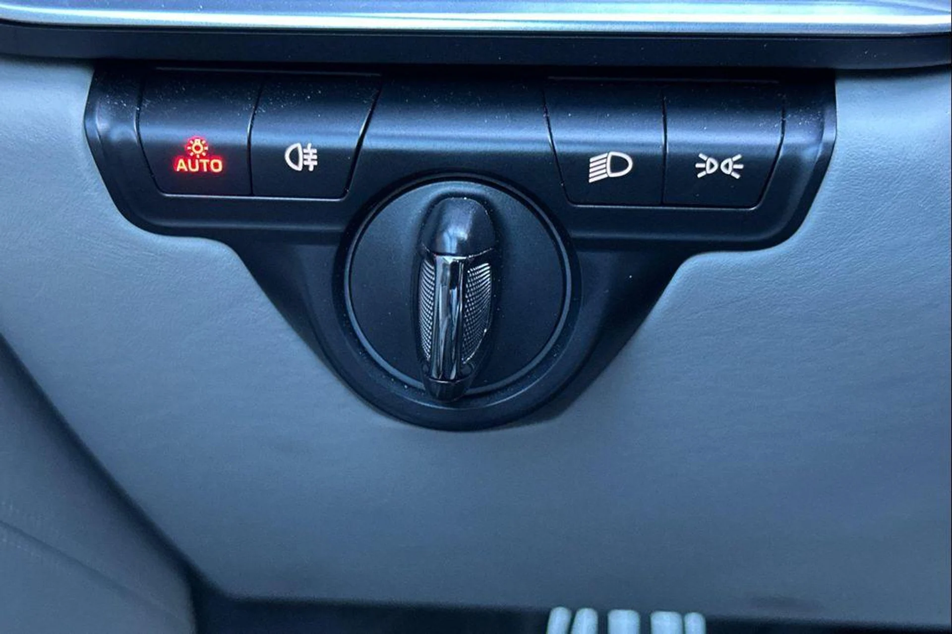 mph032_3149718682_h_Wl_RP_3_M4vm_6_Z_Lc_QDO_Gc_AQ_2q1z_M_303f398f9b