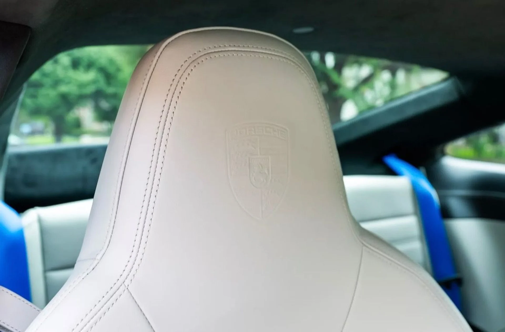 mph032_3150916399_Used_2022_Porsche_911_Turbo_S_1756321884_800e12979c