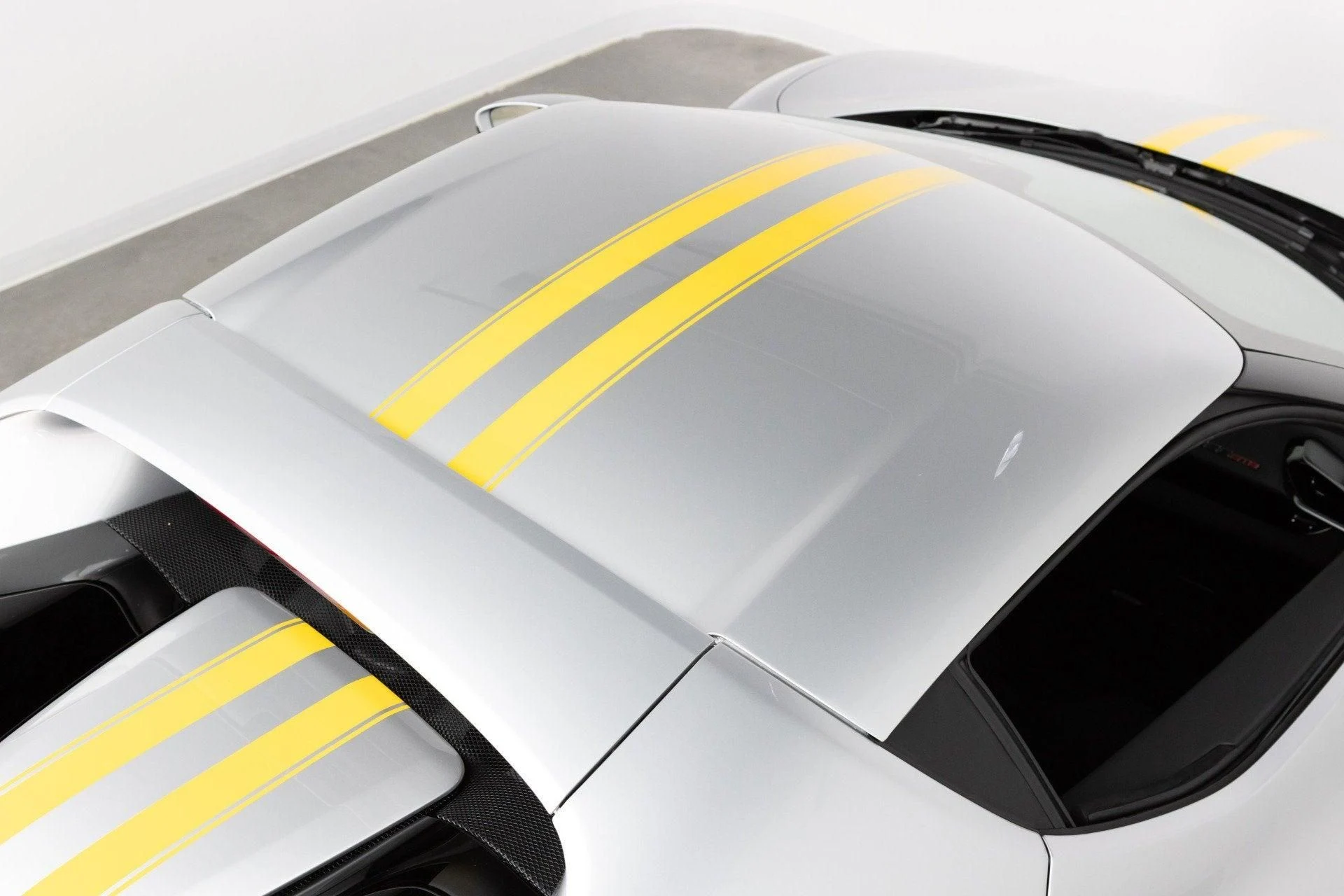 mph032_3156729027_Used_2024_Ferrari_296_GTB_1777367686_3cafe60195