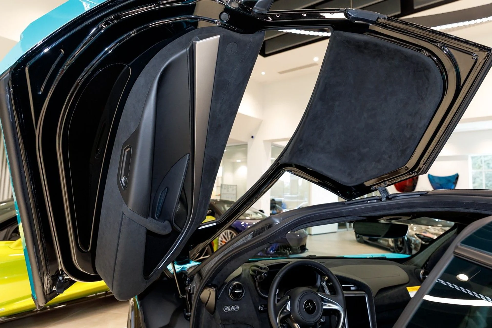 mph032_315989740_605_p33_l_fa33eb8c13