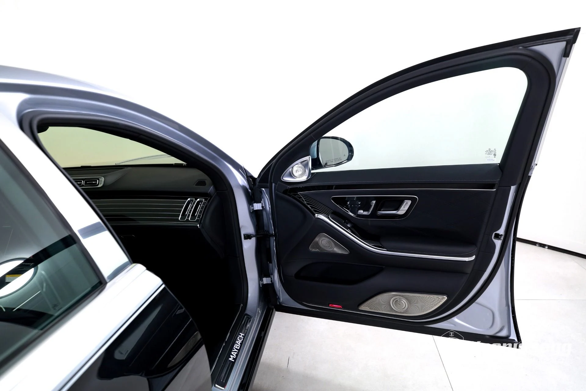 mph032_3179701928_Used_2024_Mercedes_Benz_S_Class_Mercedes_Maybach_S_680_4_MATIC_1782493671_4772a4c297