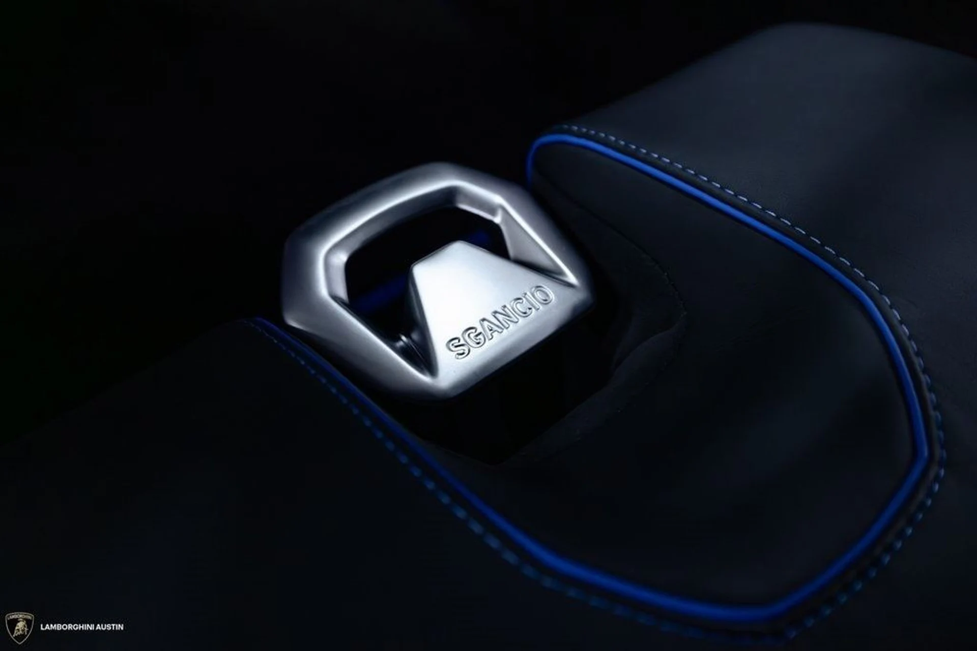 mph032_3184600180_7fec7f20dad403f3c6a1de9275ef6ae4x_3b0ed5f942