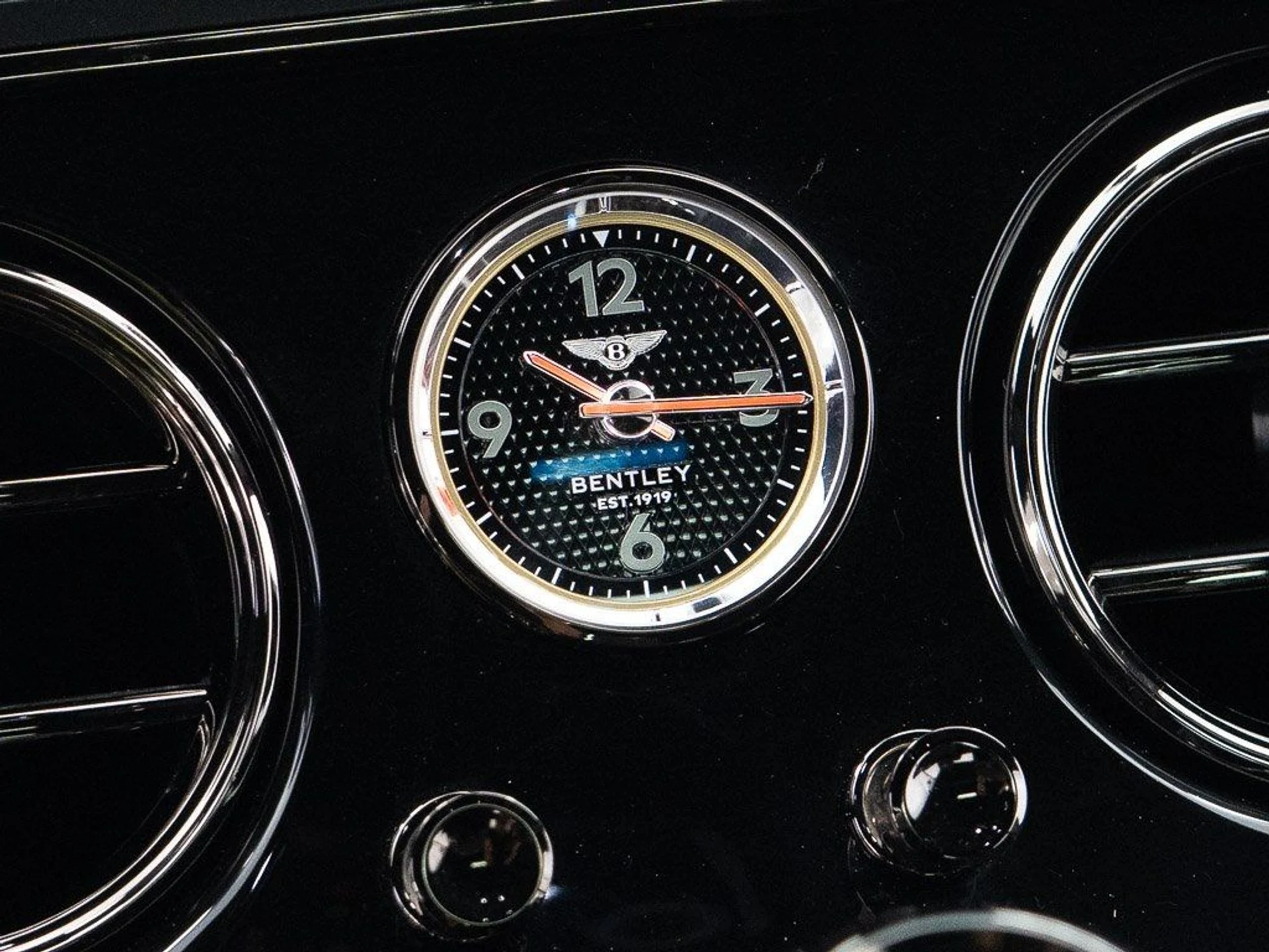 mph032_3191083080_2d4edd8b27a85a0bc242e280c5d46397_68a6046be9