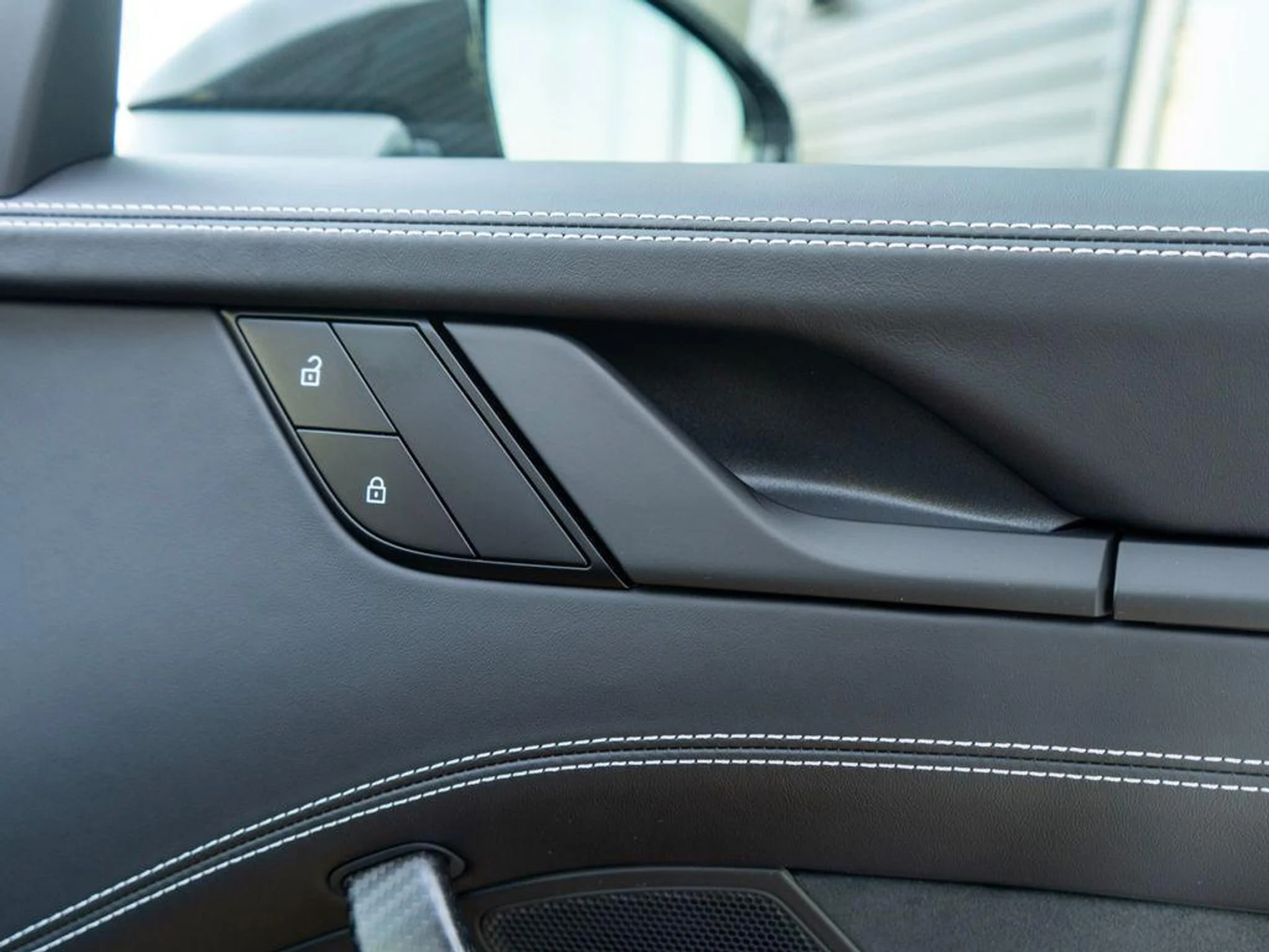 mph032_3192076524_q_UZ_4sb8_Cl5x_WCGZ_Bwzt_Io_Jf_R_Qh_Y_2ed5c774a6