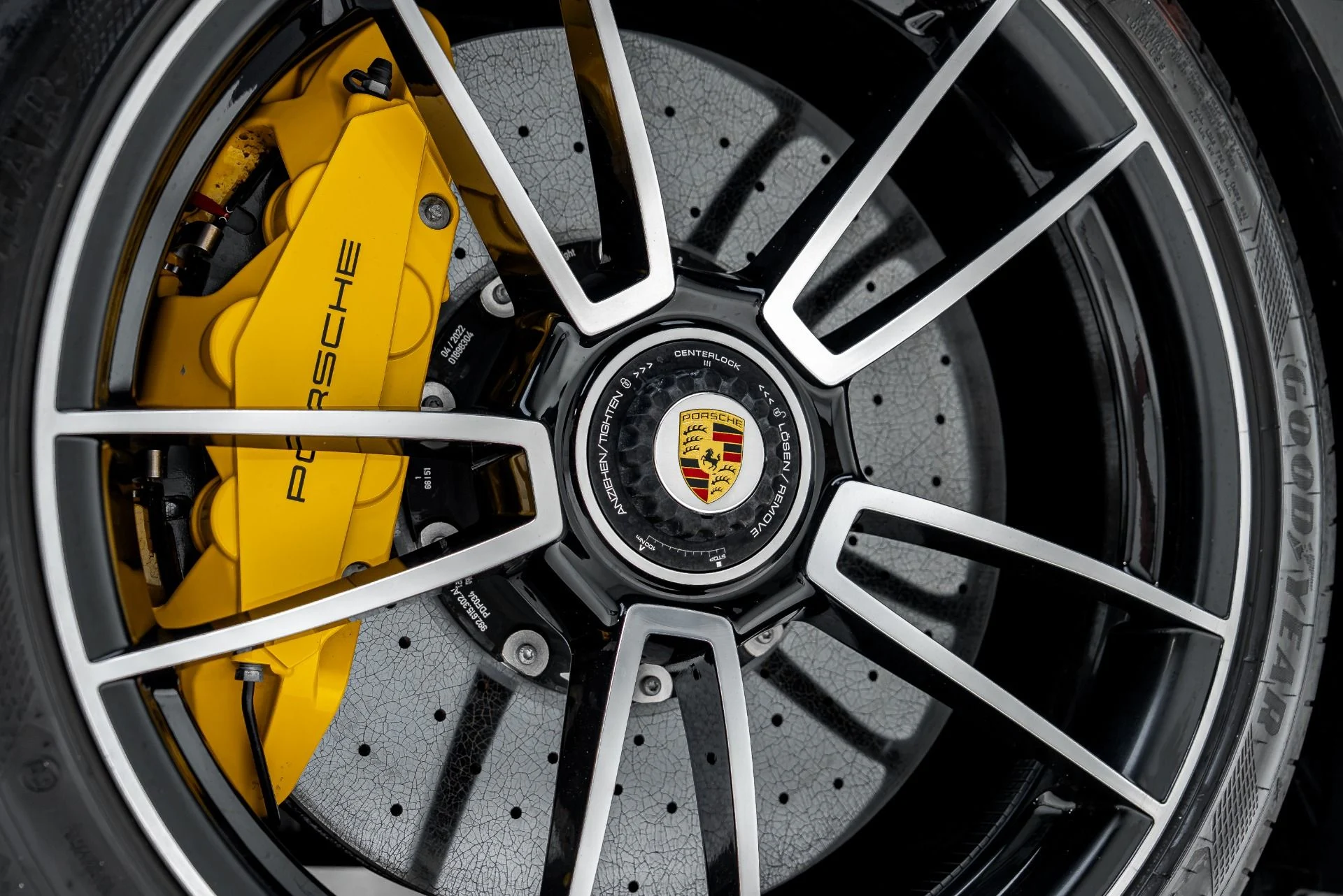 mph032_3197008349_Used_2022_Porsche_911_Turbo_S_1787785343_3f2ff46c1c